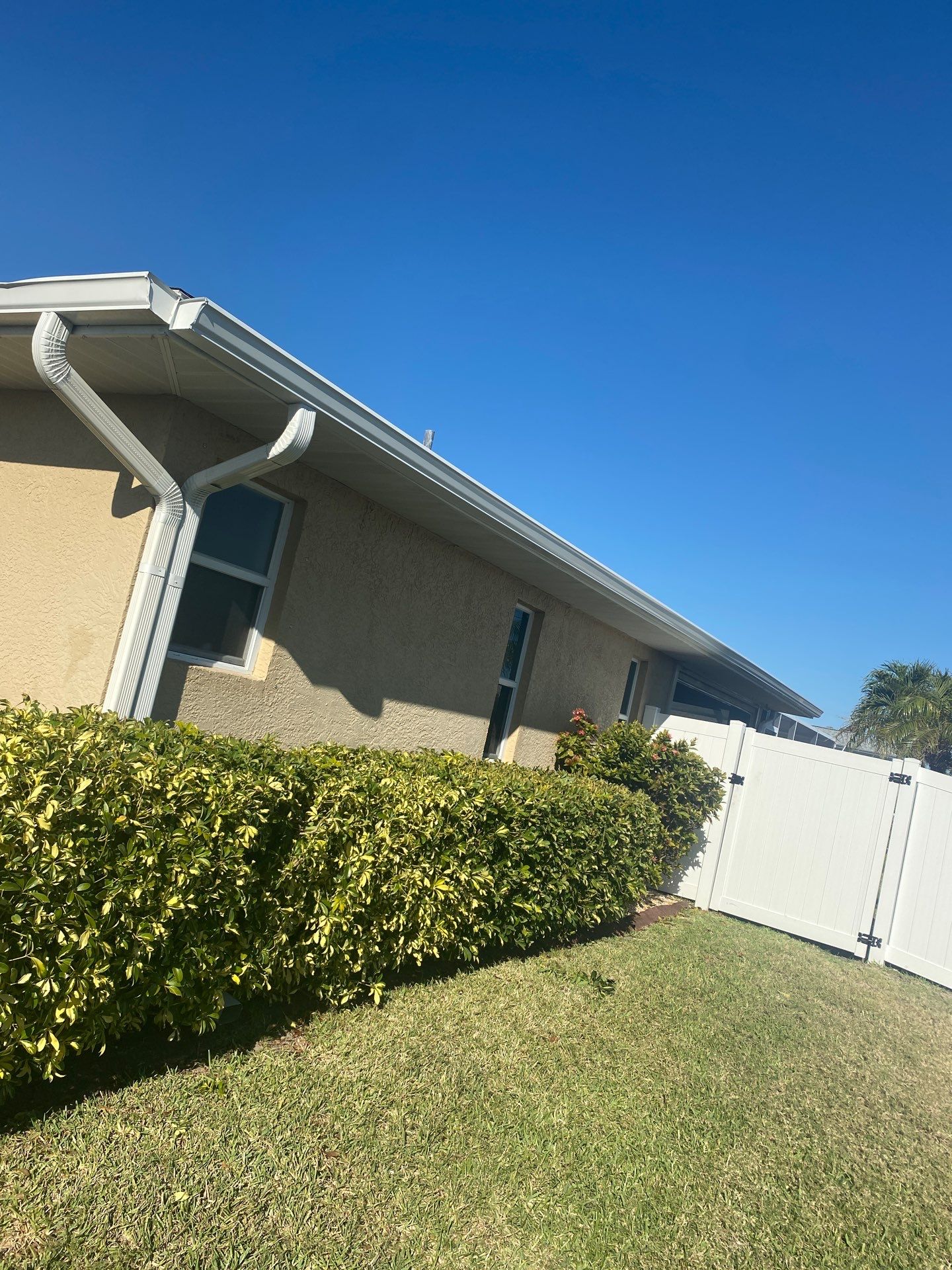 Seamless Gutter Installation Before Rainy Season in Cape Coral FL by Gutter Professors
