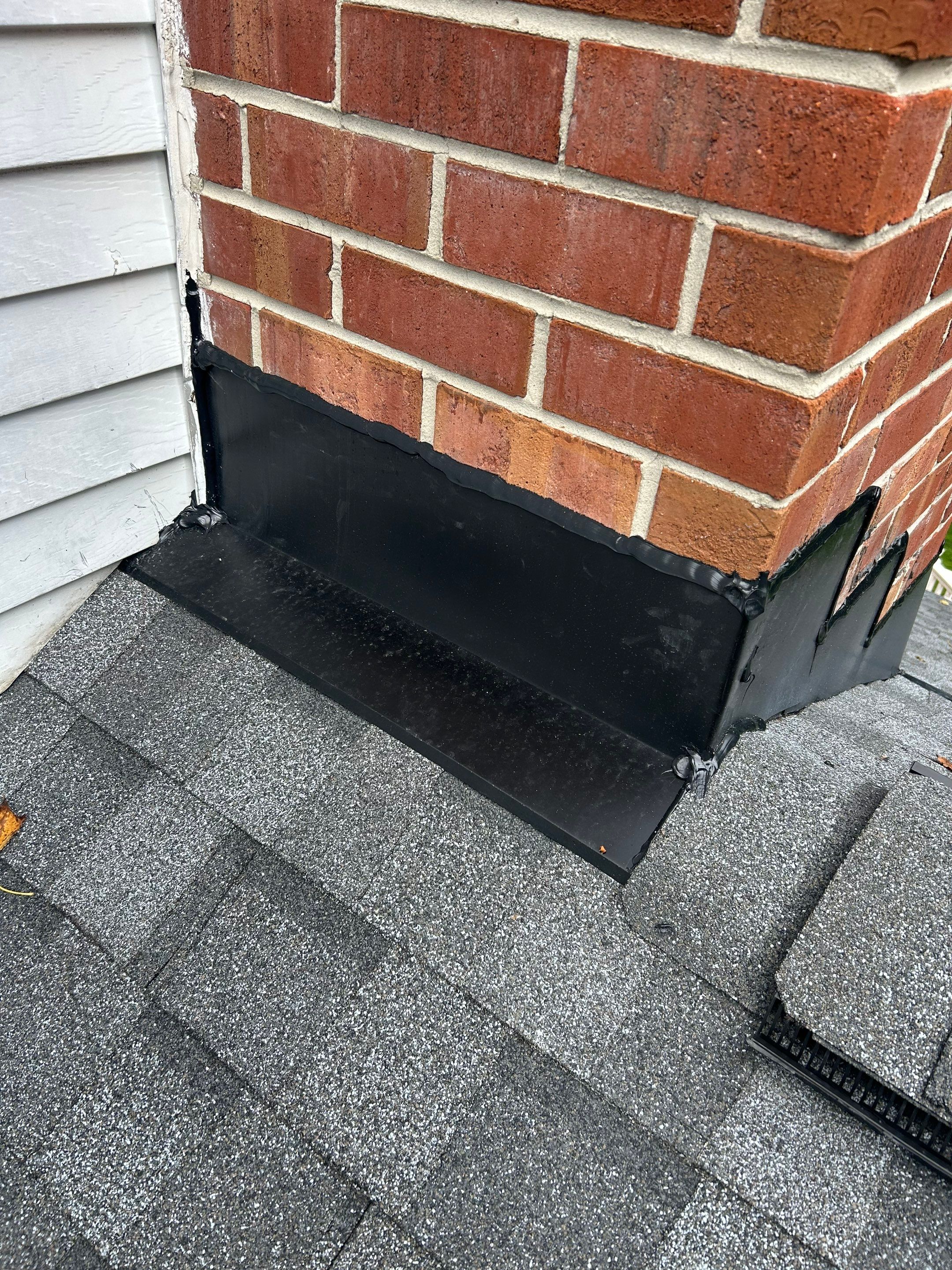 Oakton: Residential Roof Replacement with CertainTeed Landmark Designer Shingles in Pewter by RM Banning, Inc.