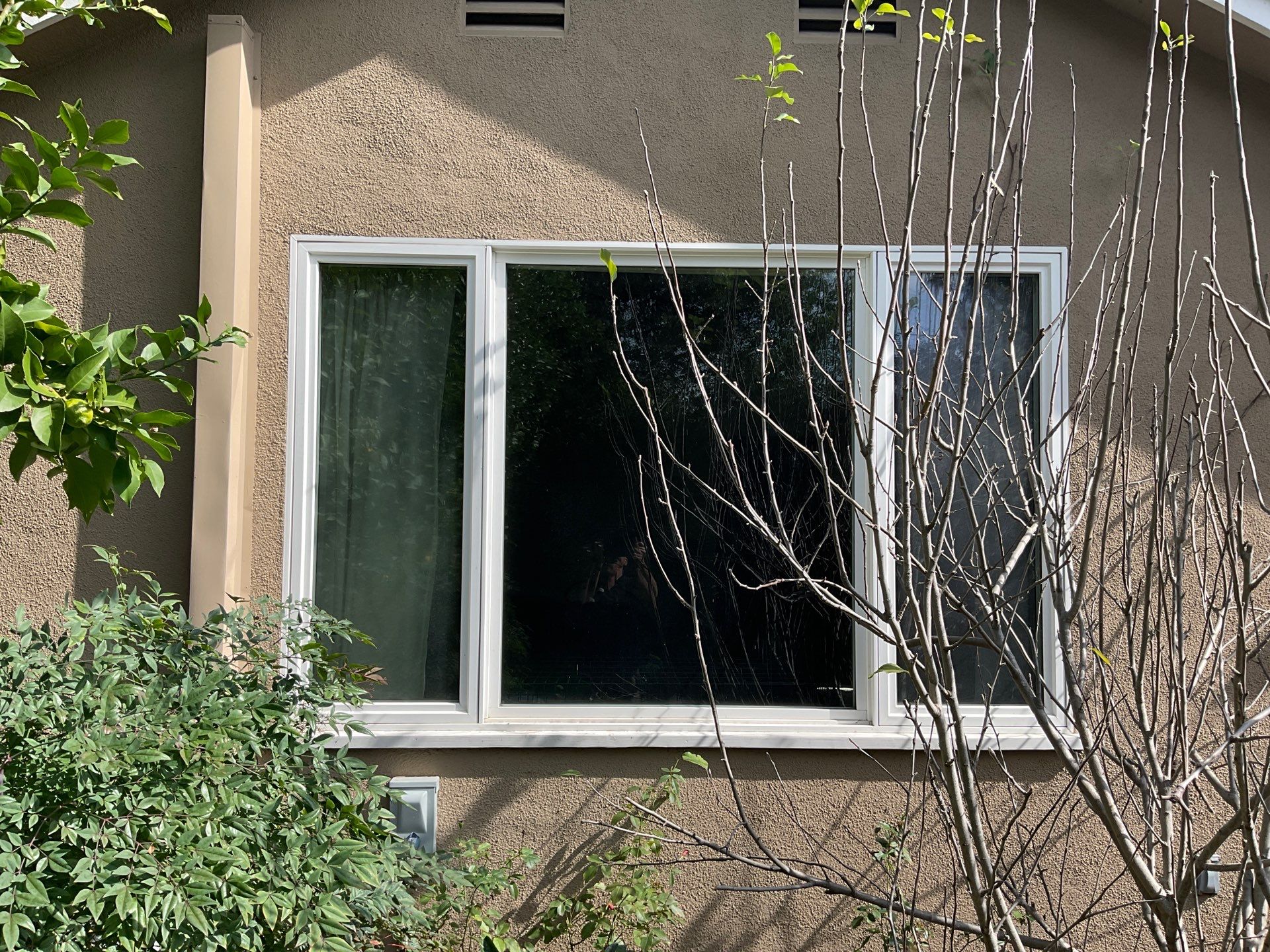 Window Installation using Milgard Ultra series, Fiberglass windows with SDL grids by American Window Company