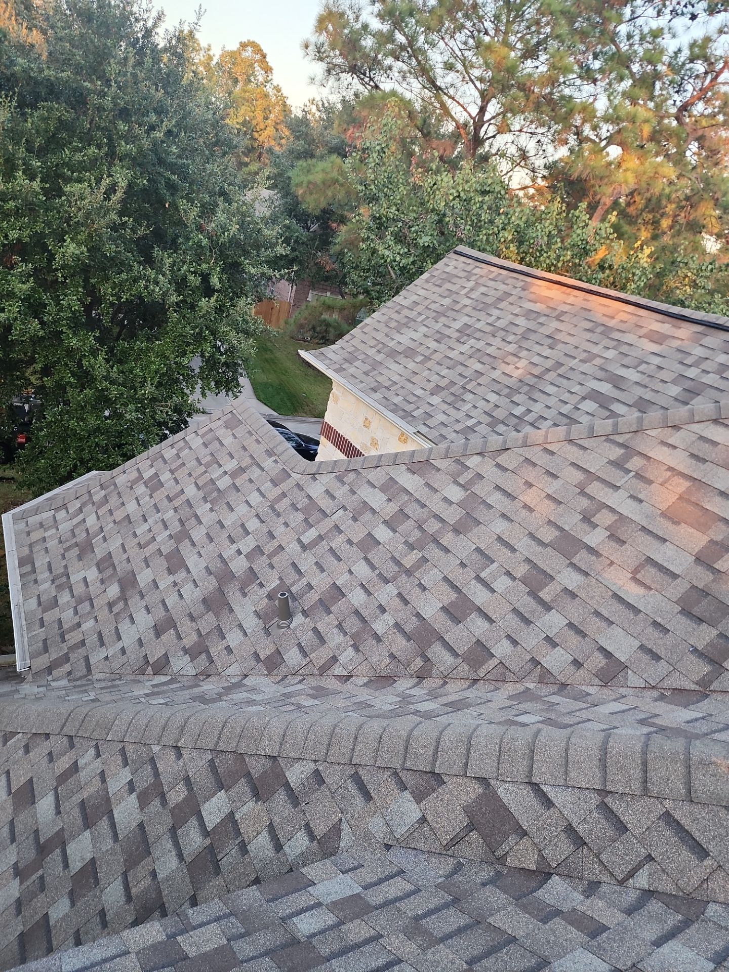 Residential Roofing Installation using Owen's Corning Duration (Lifetime) Shingles by Roof Repair Company