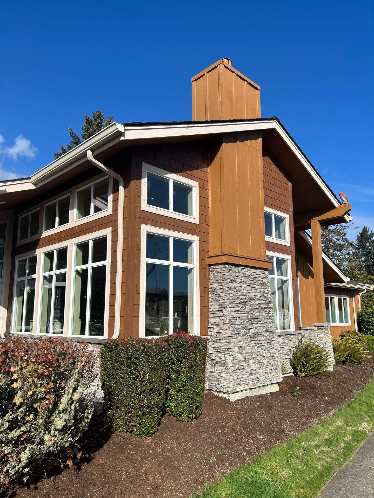 Animal Shelter Deep Clean: Roof Restoration & Concrete Surfaces by Rolling Suds of Oregon Coast – Salem