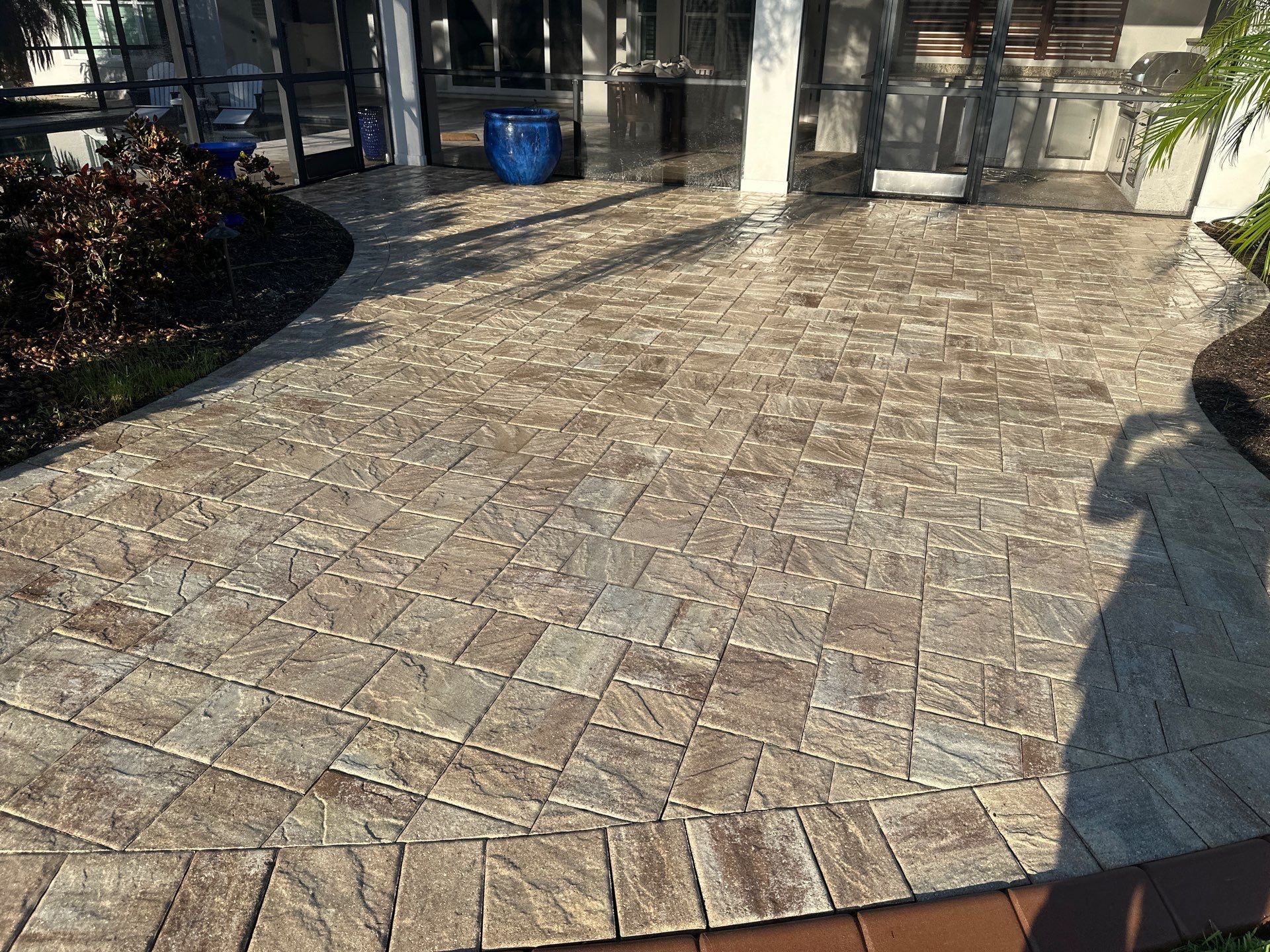 Paver Patio/Lanai & Driveway Cleaning in Winding River, Bradenton, FL | Sunshine AquaWash by Sunshine AquaWash