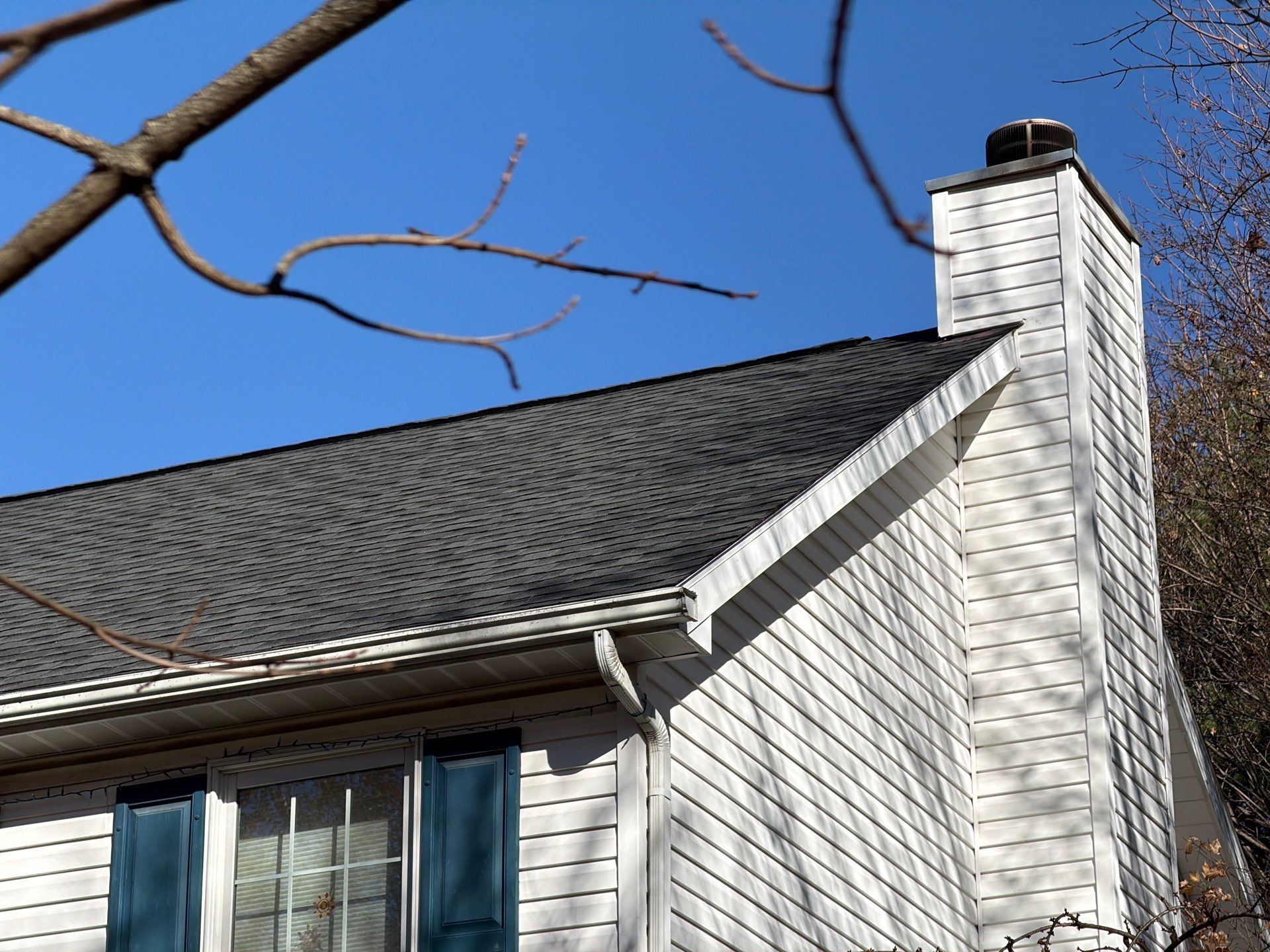 Residential Roofing Installation using GAF Timberline HDZ Charcoal by Nitro Roofing and Construction