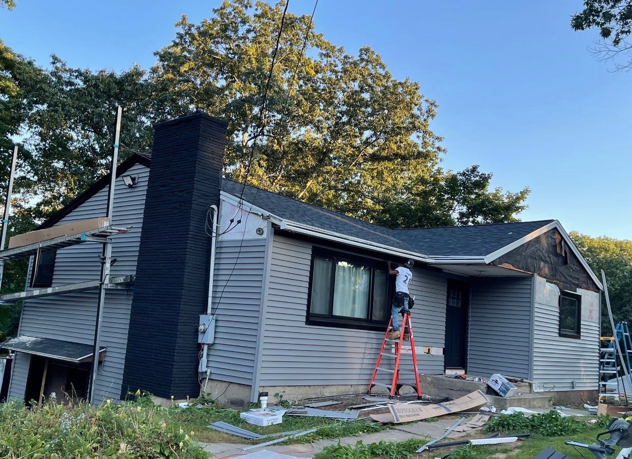 Siding Installation using Certainteed monogram charcoal gray Owens Corning Onyx Black by A Plus Exterior