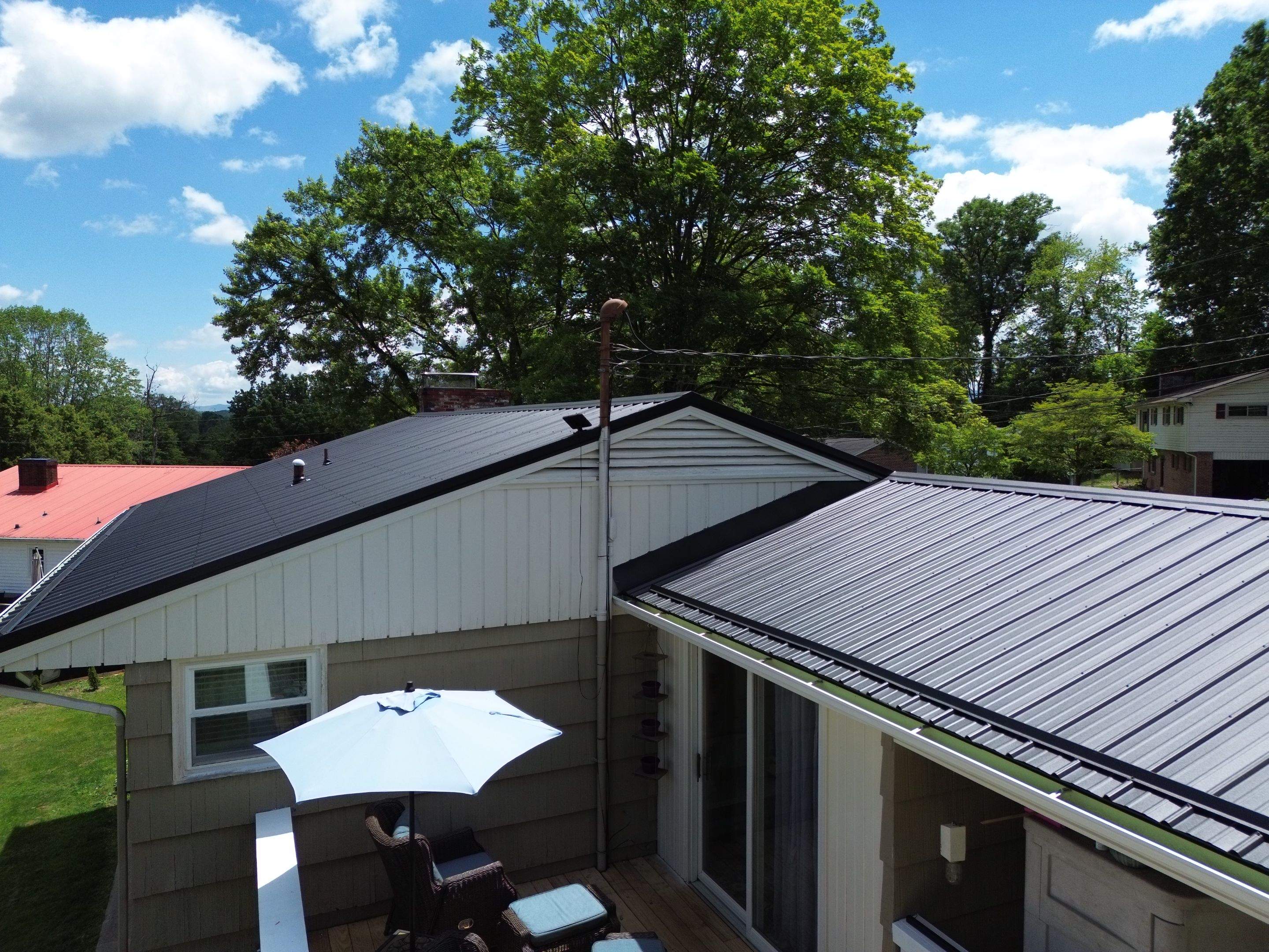 Shaw Residence by Omnia Roofing