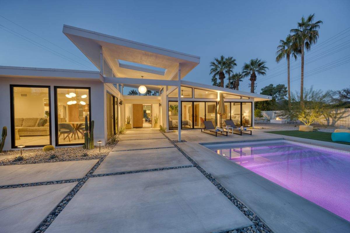 Palm Springs Midcentury Modern Home by One Stop Source