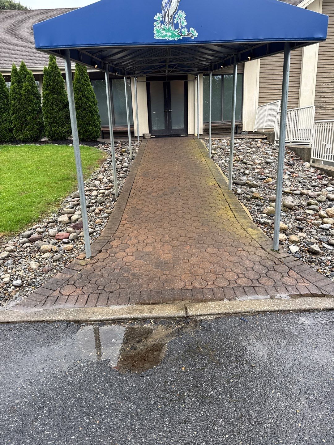 Commercial Cleaning using Building SoftWash & Pressure washing by SJ Exterior