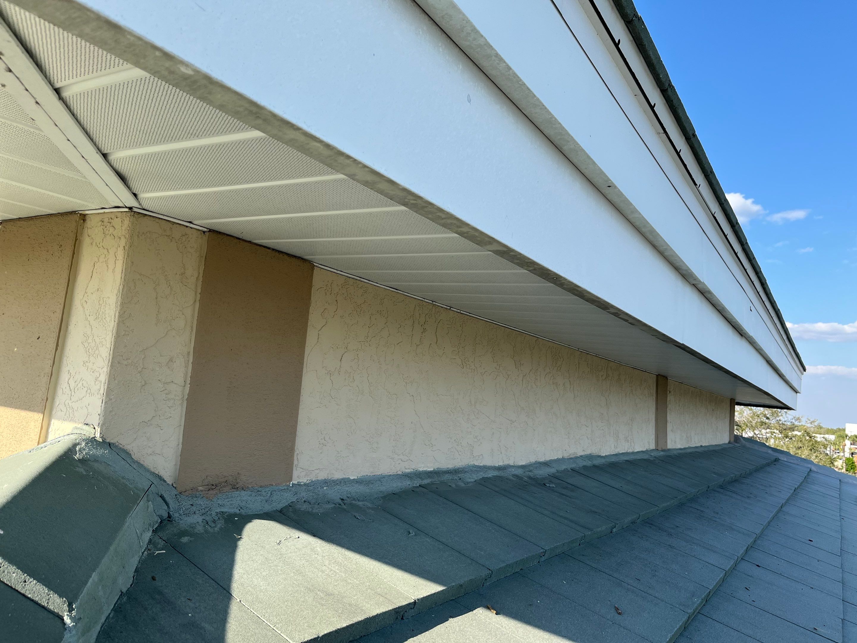 Soffit and Fascia Installation in Sarasota FL by Gutter Professors