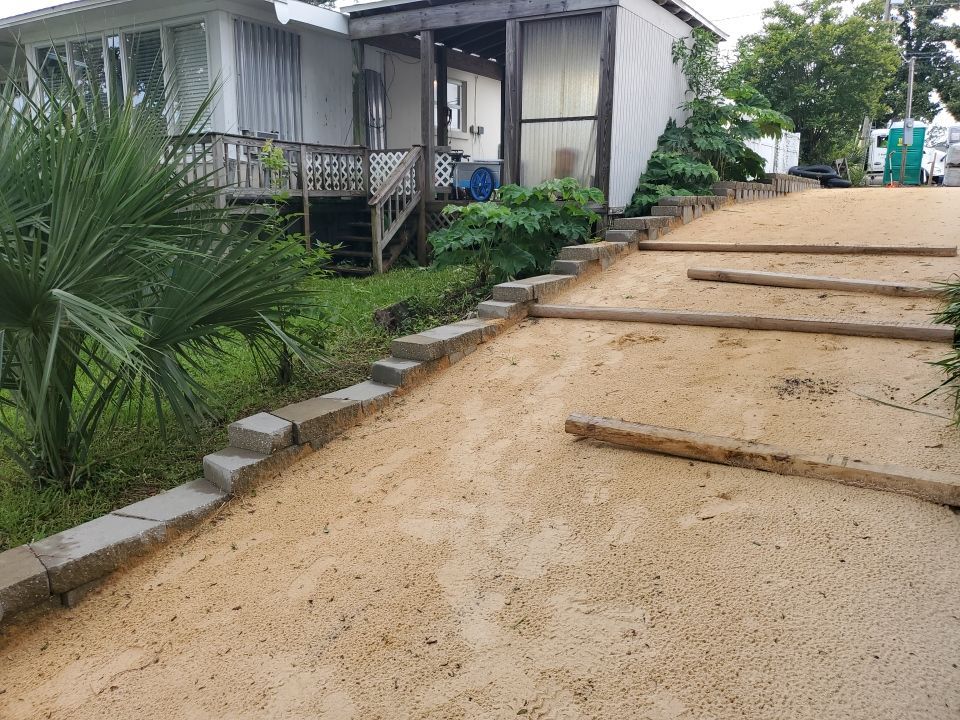 Custom Horizontal Fence  by Hip Square Fence Inc.