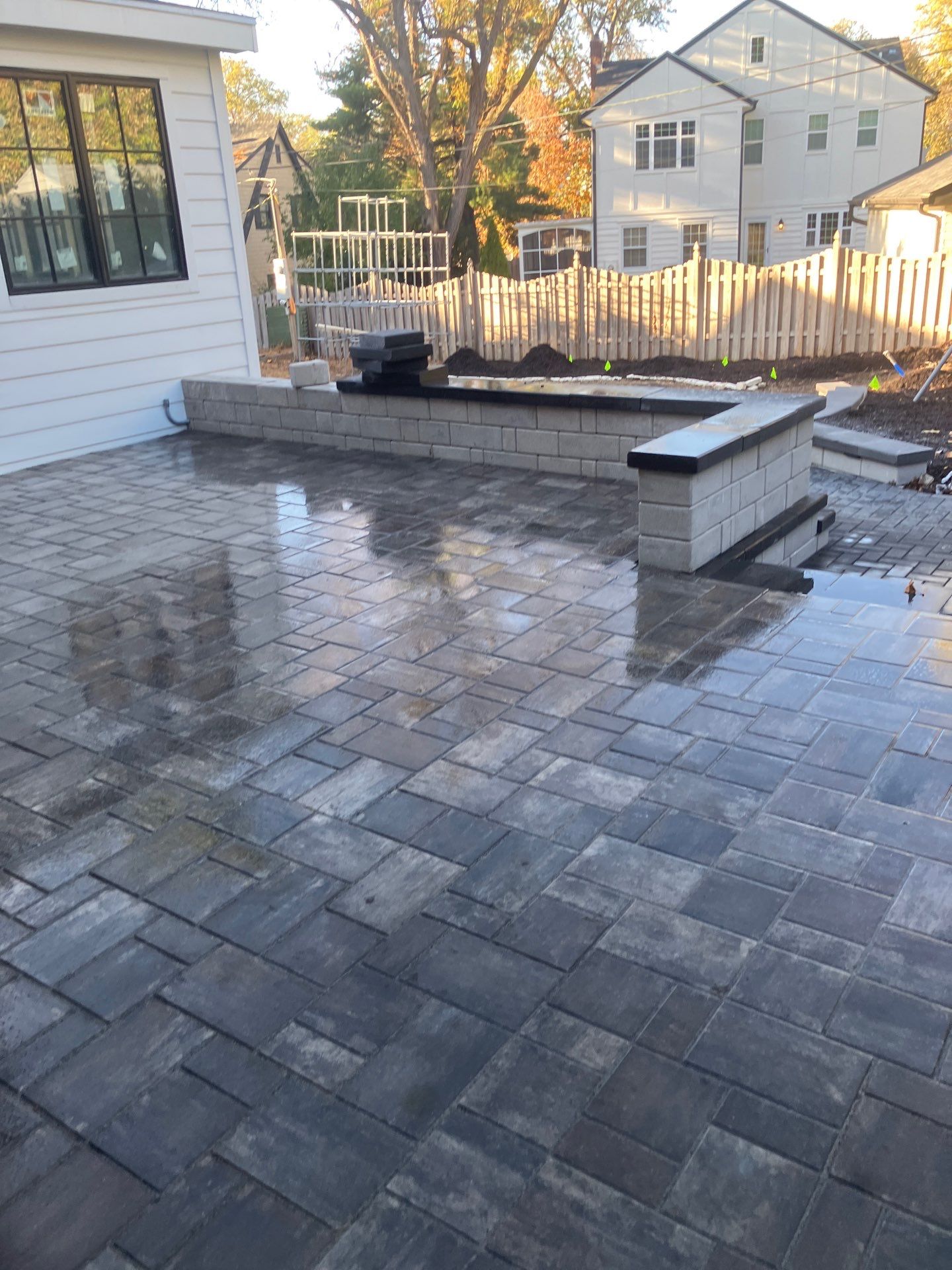 A Beautifully Landscaped Home Retreat by New Horizon Landscapes