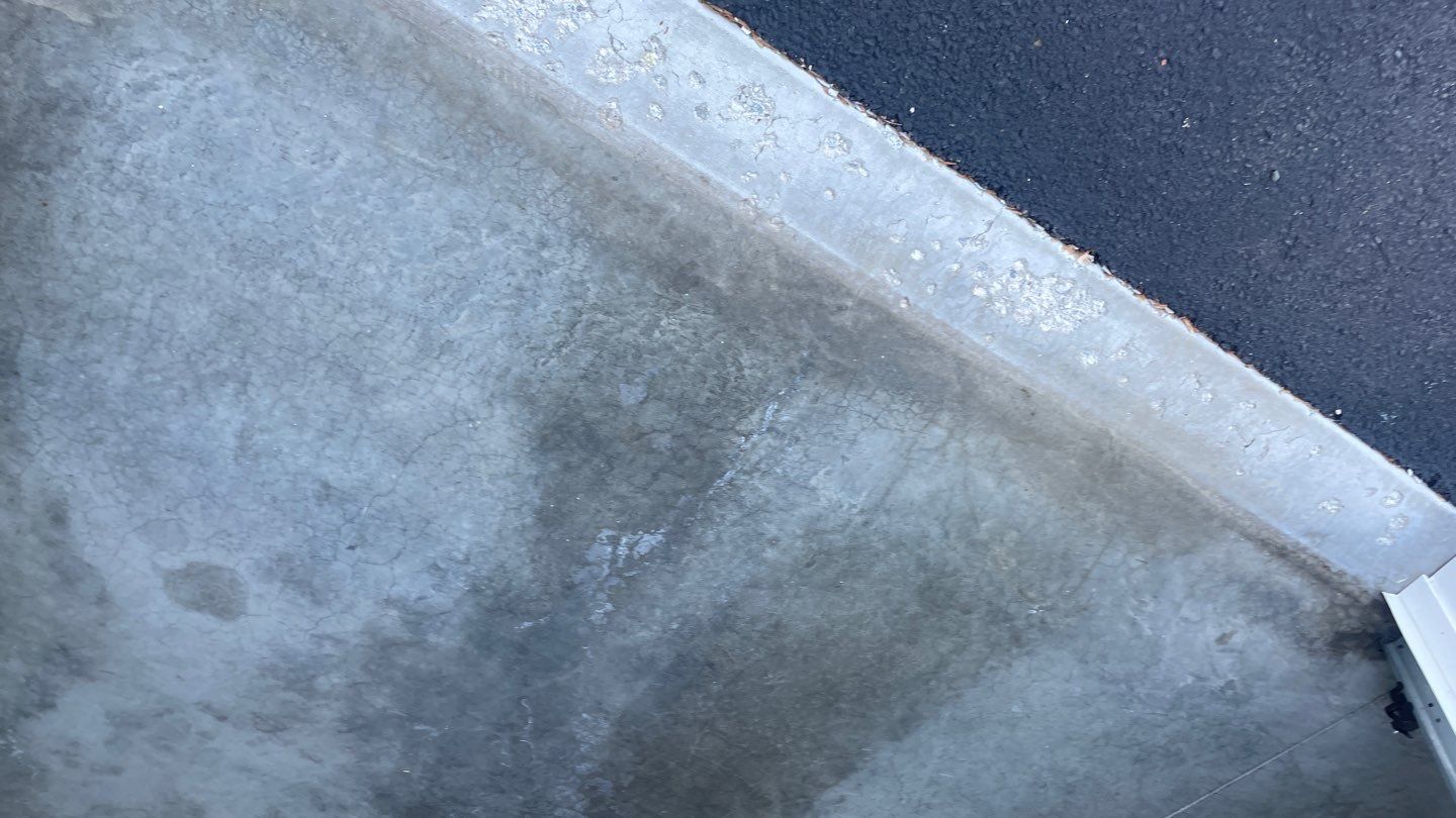 Garage in Nashua, NH 03062 by Symphony Concrete Coatings