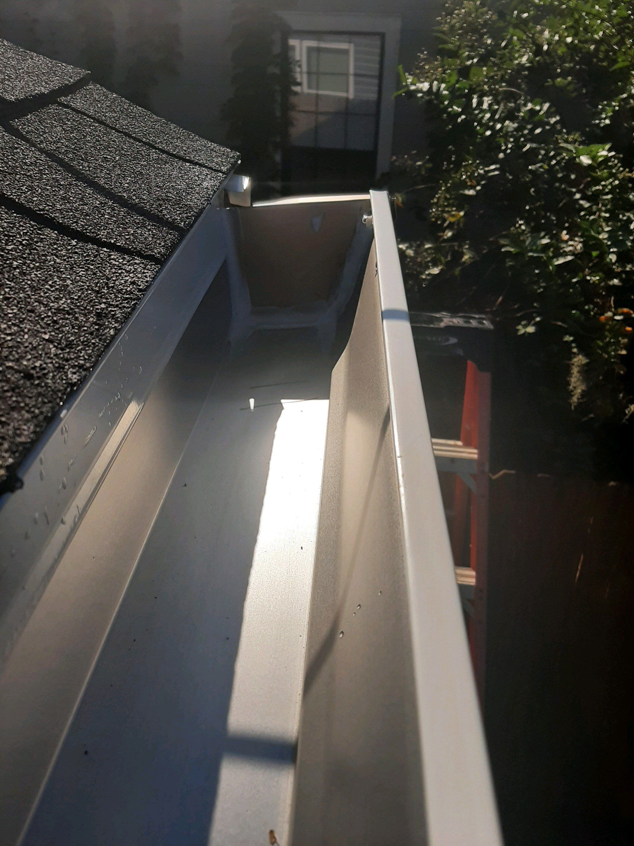 Gutter Installation using K-Style Seamless Gutters by Gutter Professors