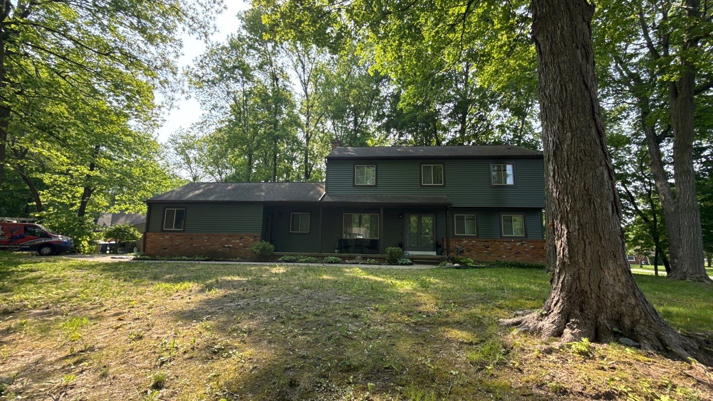 Siding Replacement using Alside Charter Oak D4.5" Deep Moss by 180 Contractors