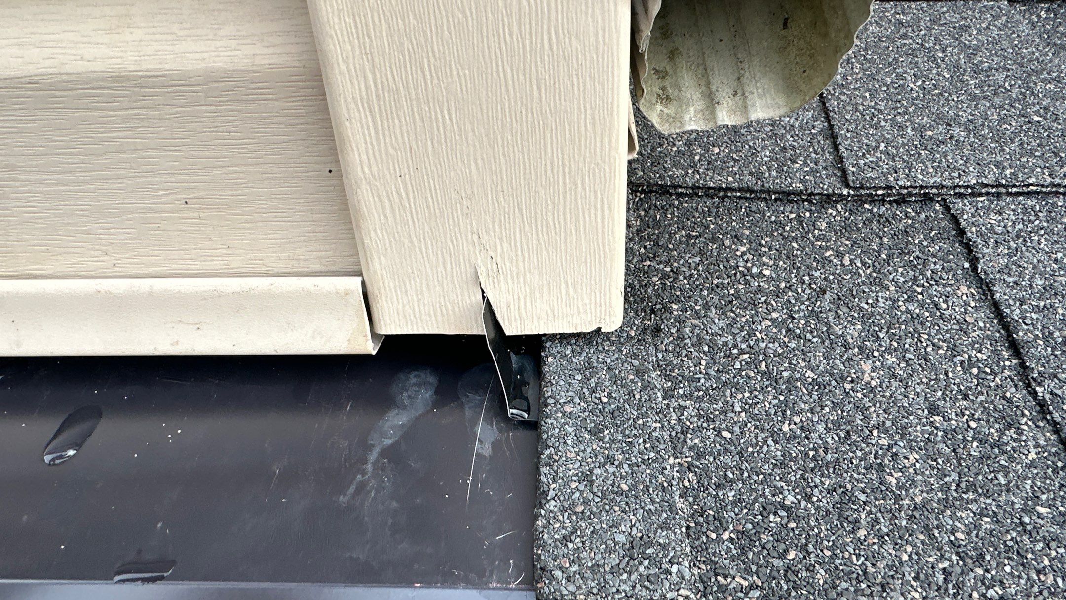 Atlas Black Shadow by Tamlin Roofing