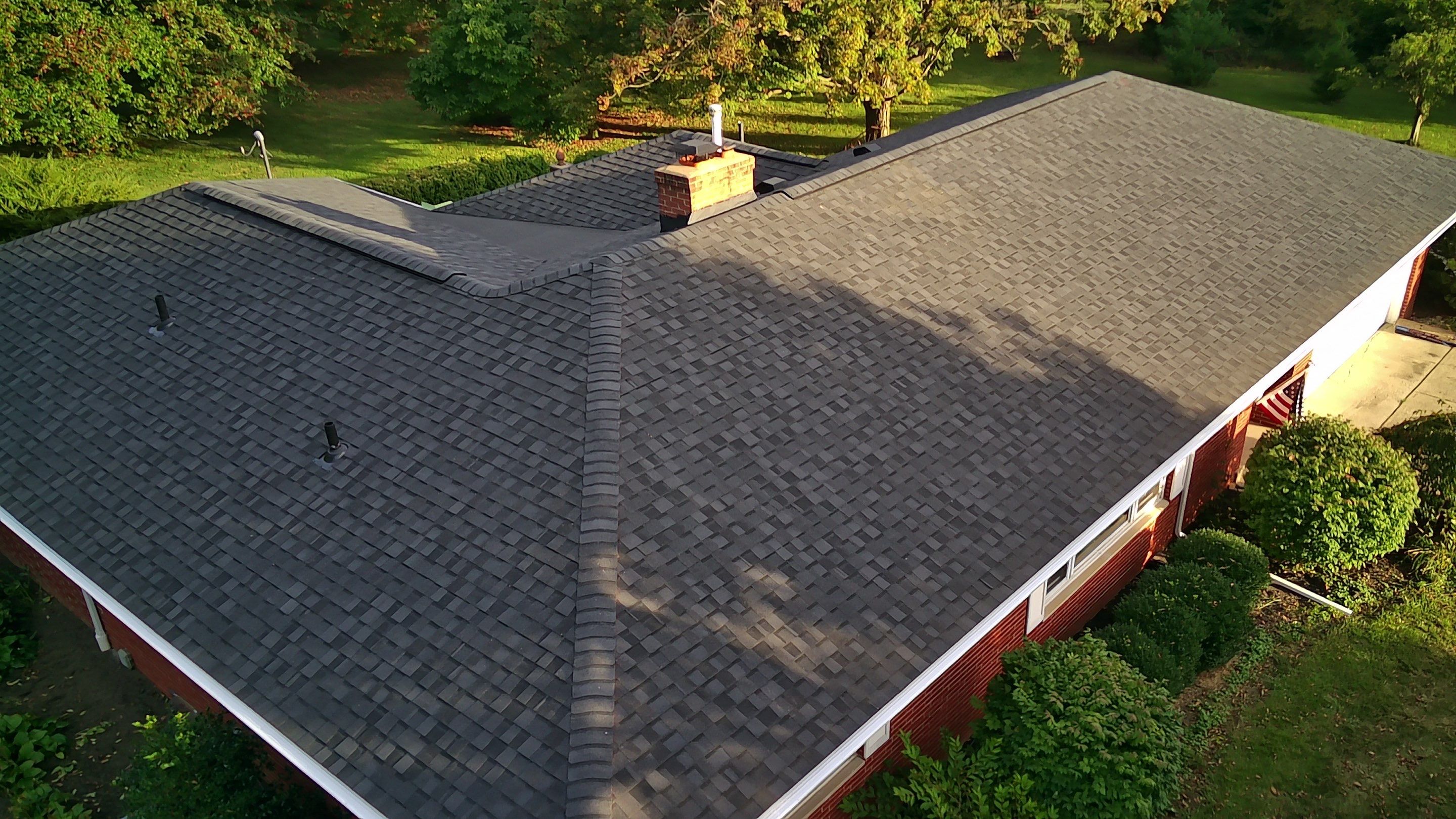Landmark Pro Installation in Lewis Center by Best Roofing & Siding Company