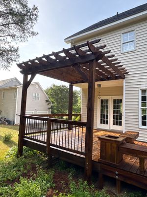 Deck and Pergola using Wood Sealant