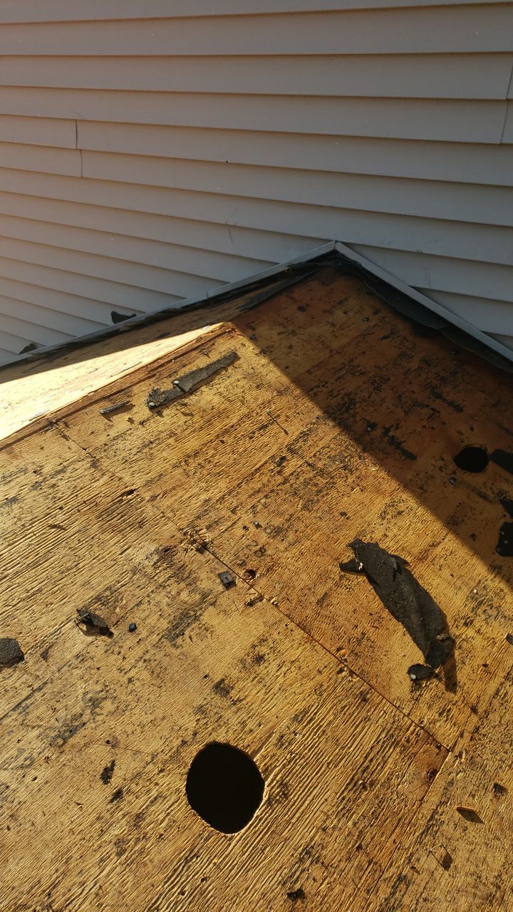 Vienna: Certainteed Landmark Pro Designer Shingles in Max Def Driftwood by RM Banning, Inc.