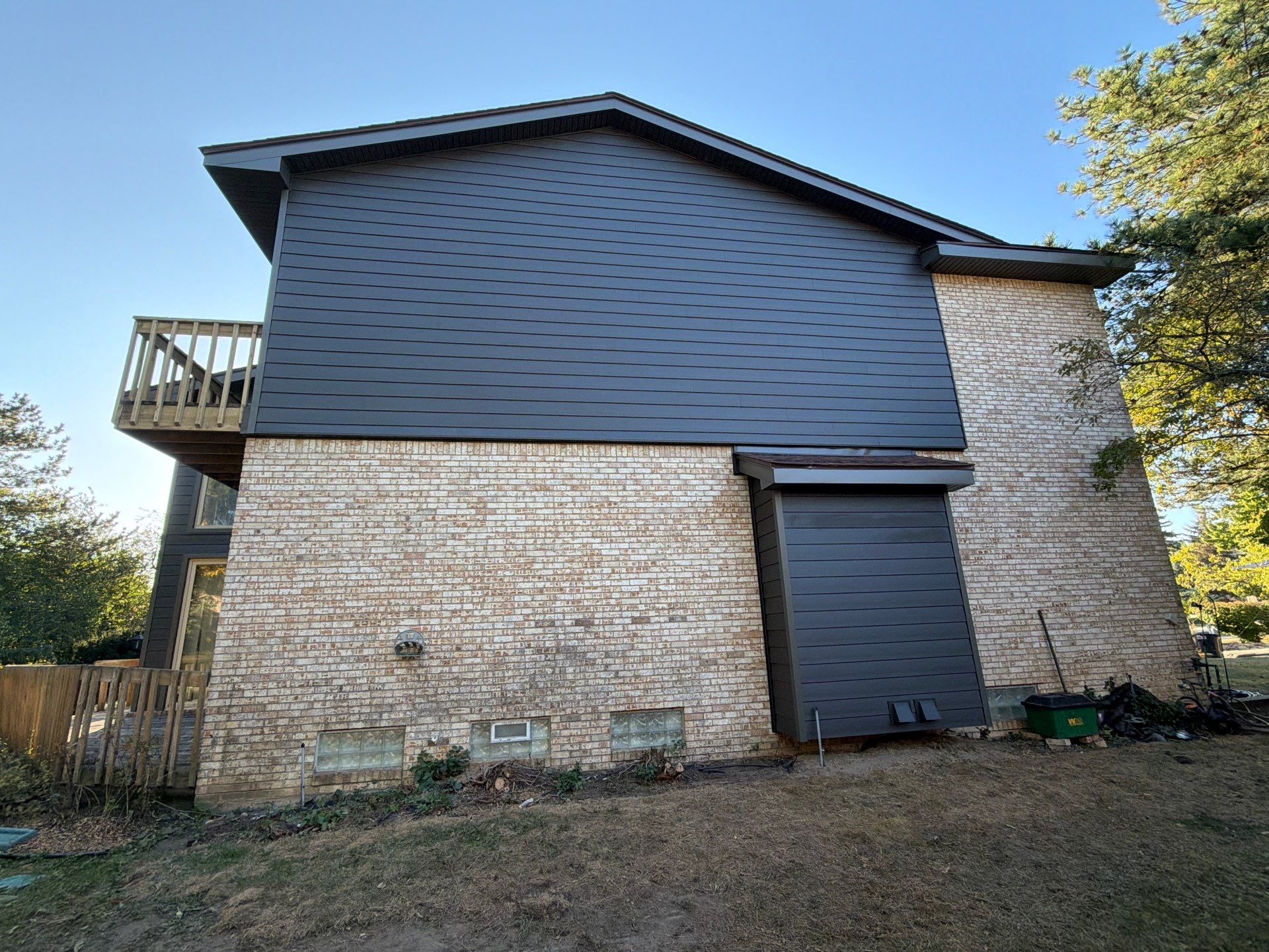 Siding Replacement using Alside S7 Cedar Mill Grain Cast Iron by 180 Contractors