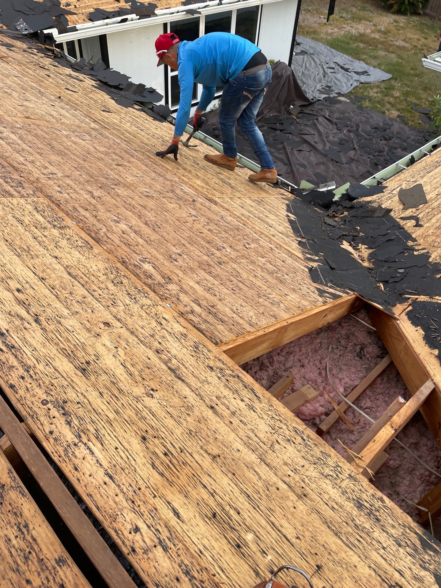 Residential Roofing Installation using Owen's Corning Duration (Lifetime) Shingles by Roof Repair Company
