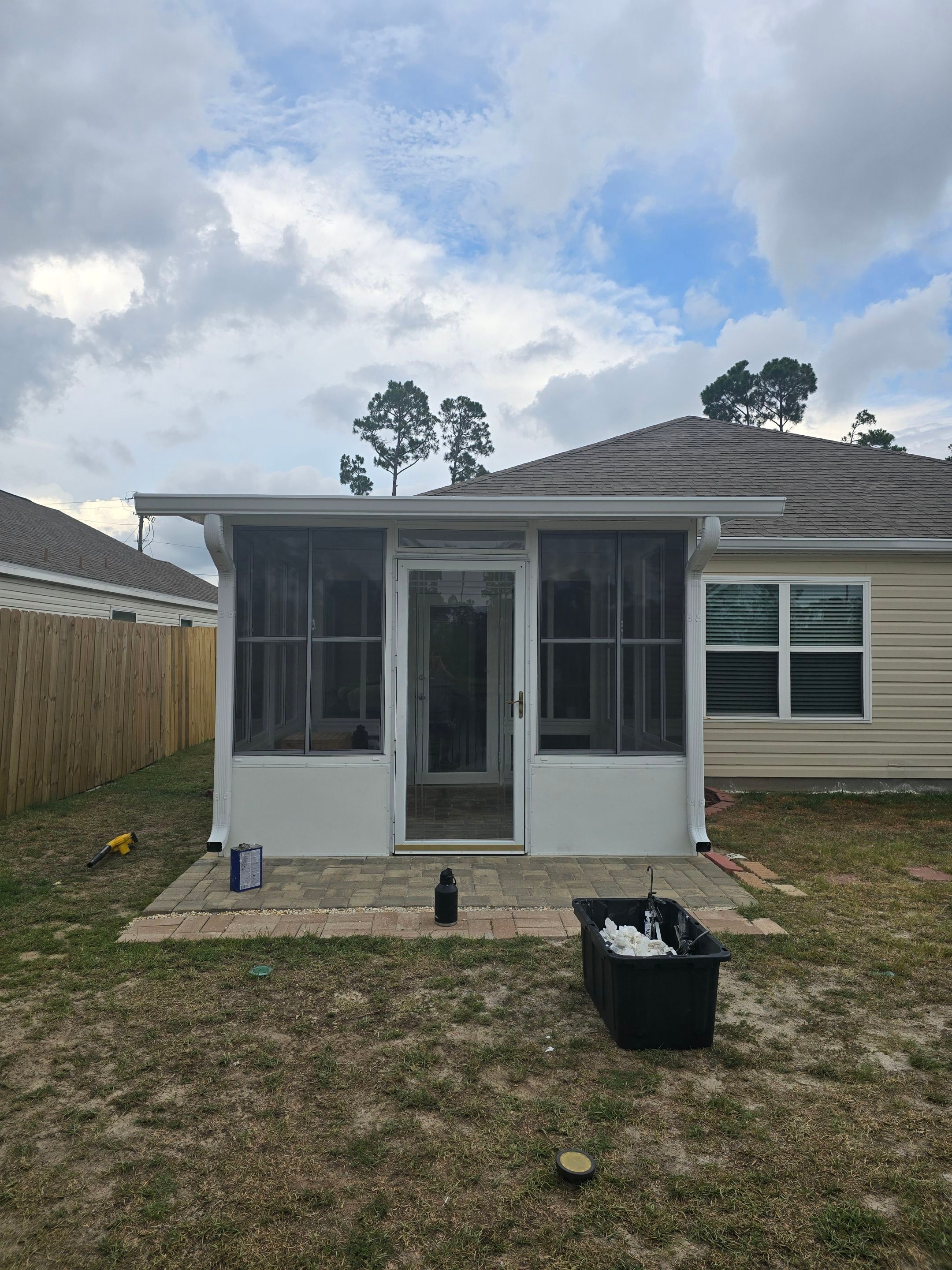 Screen Room using Colorbeam by Titan Sunrooms