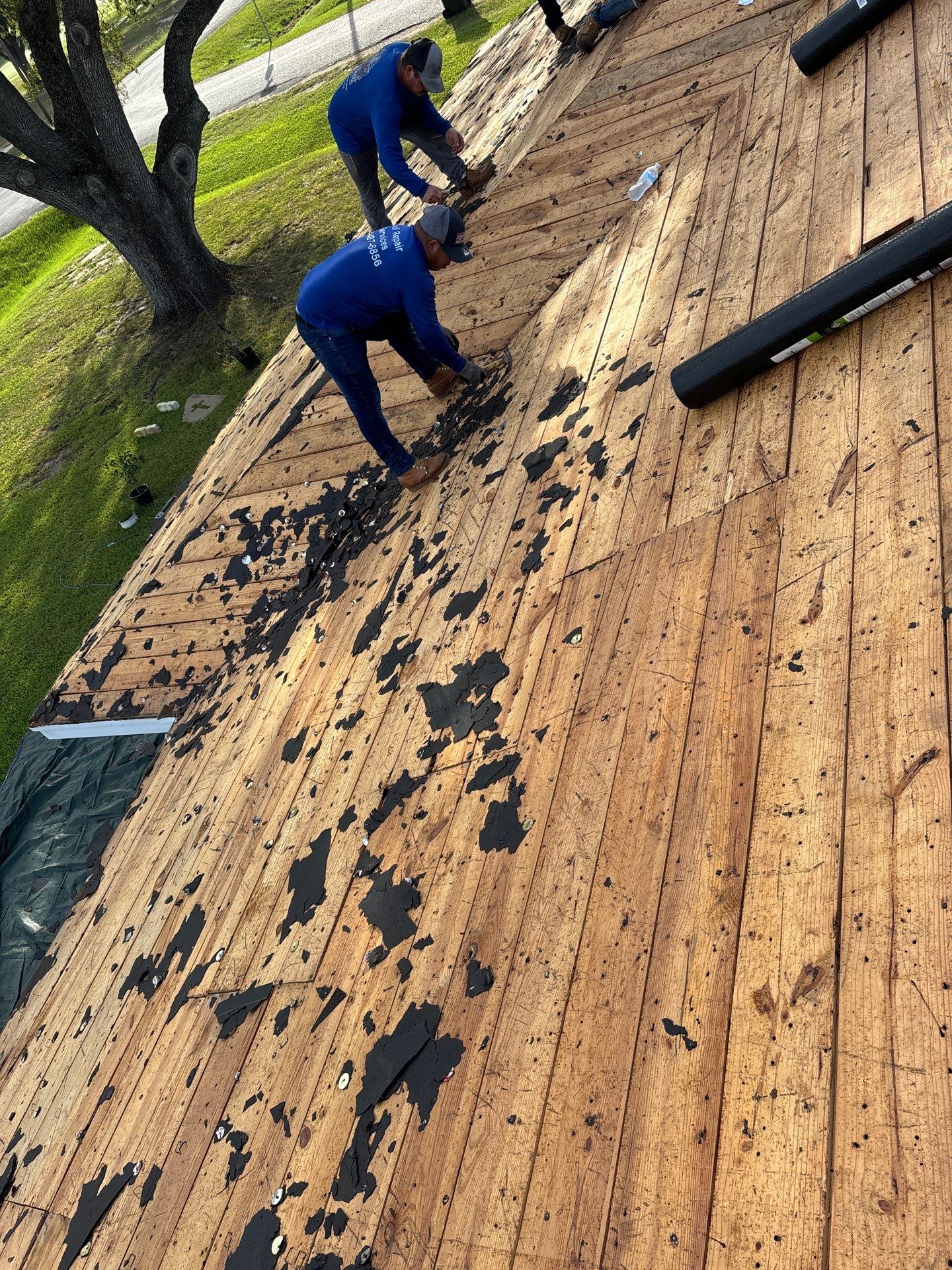 Residential Roofing Installation using Owen's Corning Duration (Lifetime) Shingles by Roof Repair Company