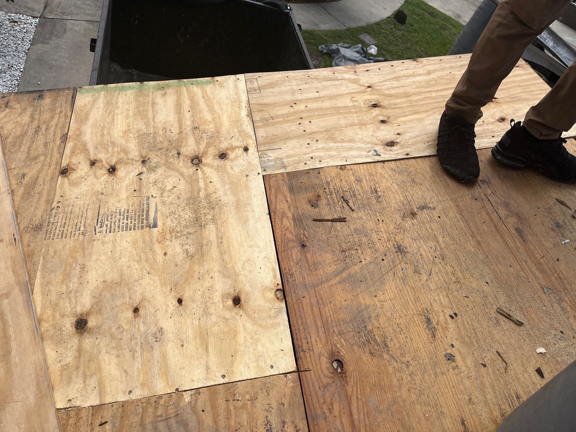 Project in St. Petersburg 33709 by Mitchell Roofing Company LLC 