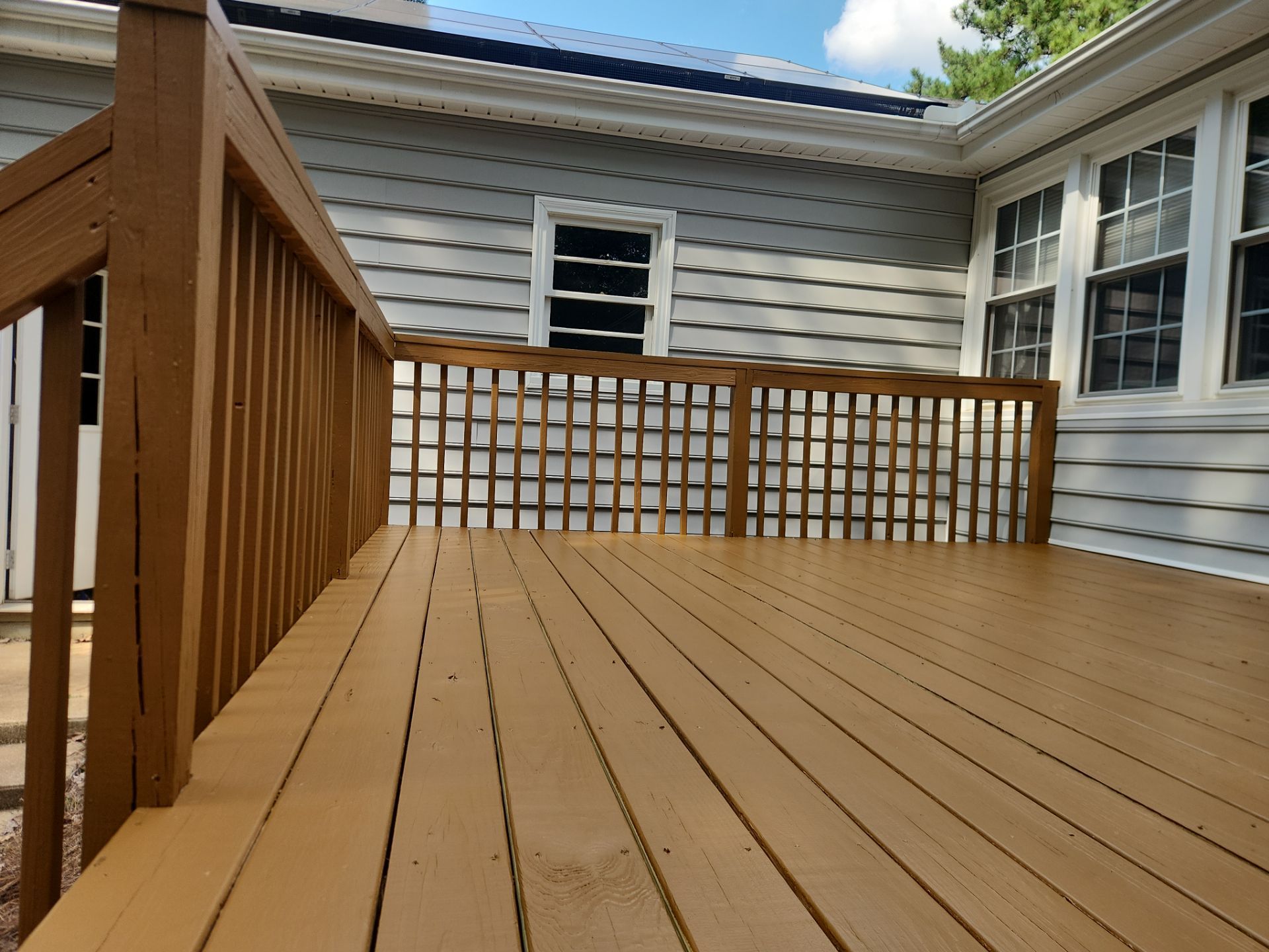 Wood Deck using Wood Stain by DuraSeal