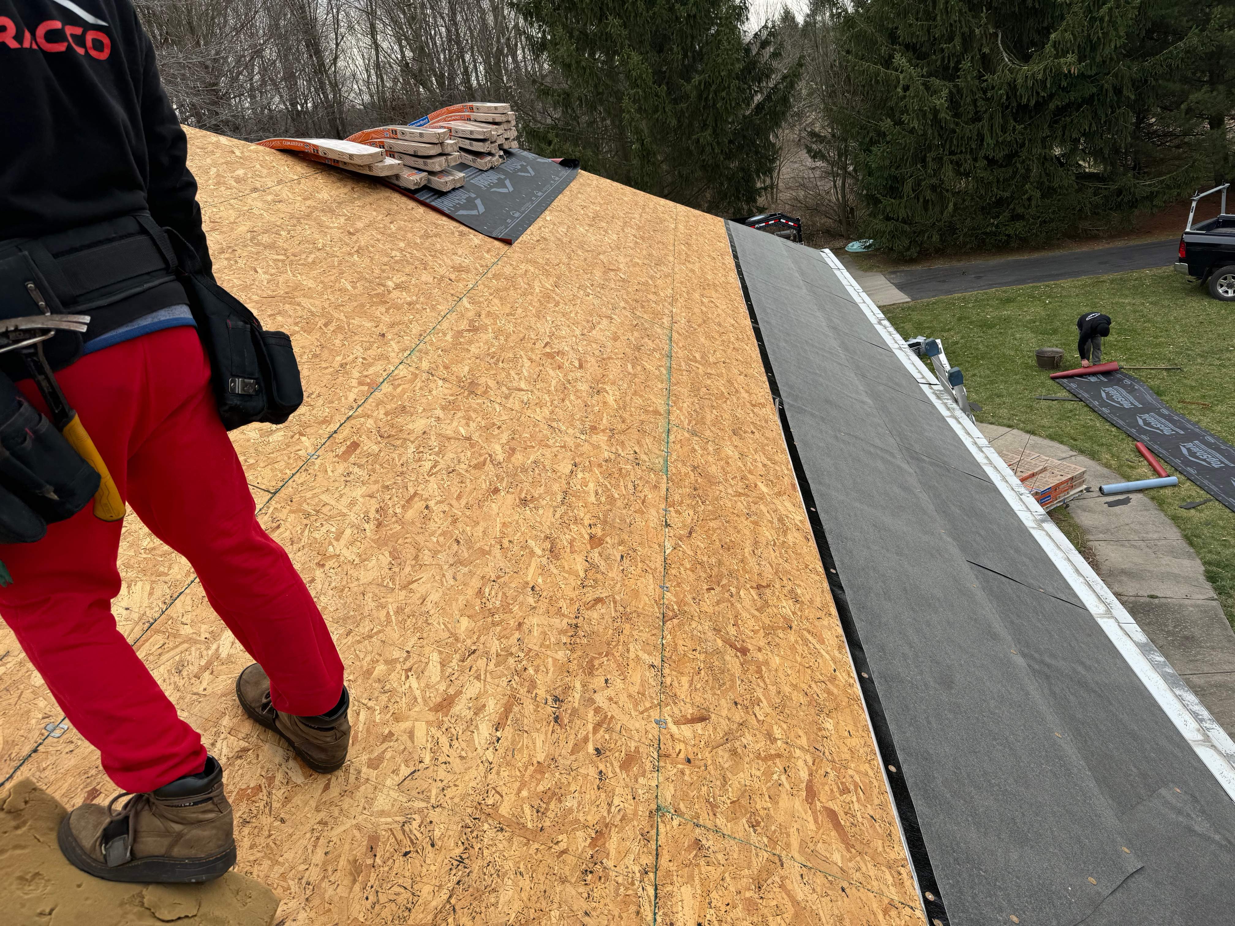 Residential Roofing Installation using Certainteed Landmark ClimateFlex by GRACCO