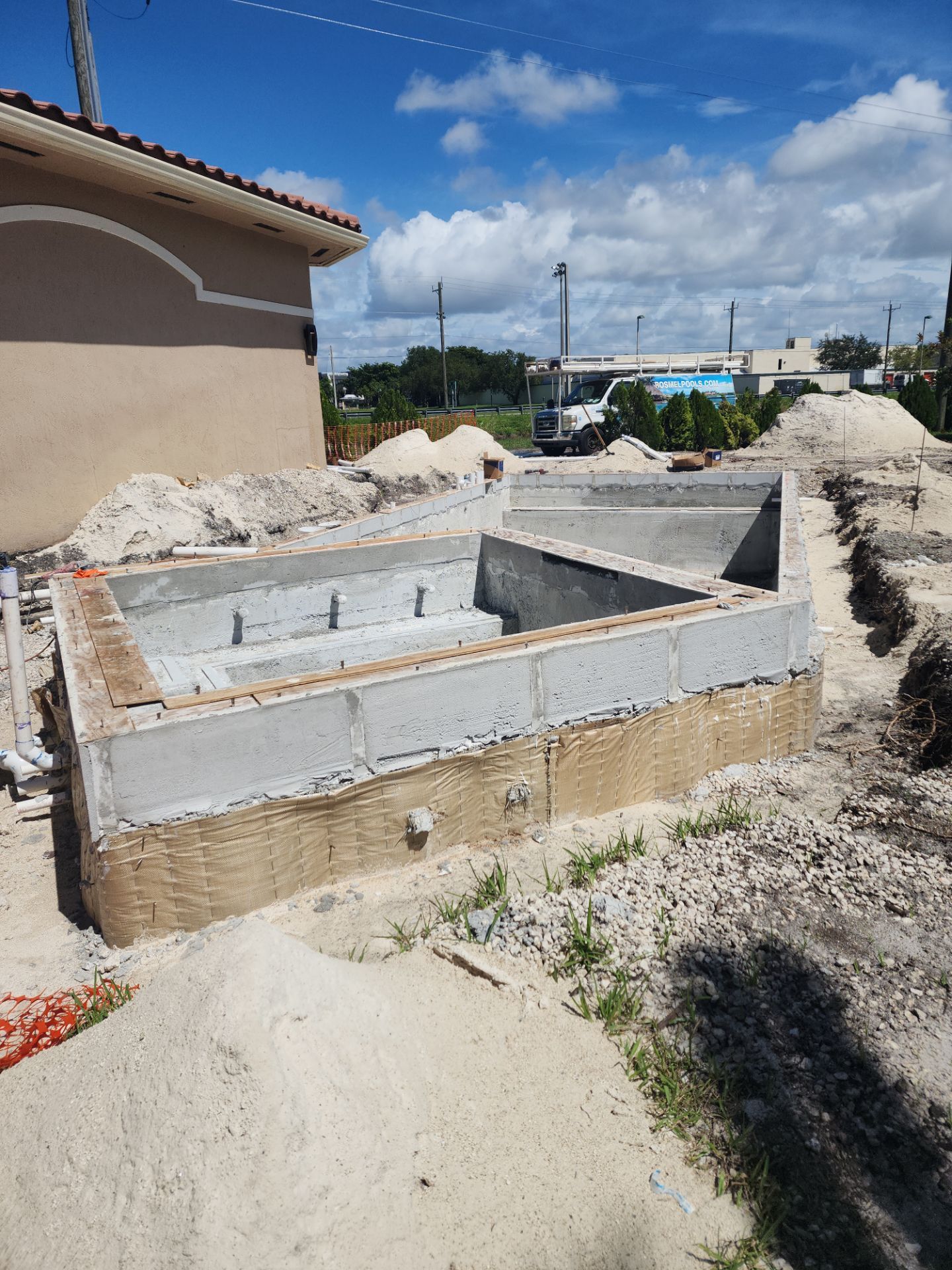 Project in SUNRISE by ROSMEL POOLS INC