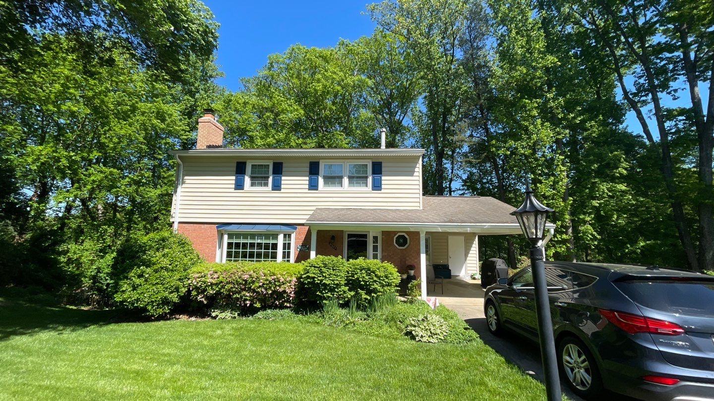 Springfield CertainTeed Landmark Weathered Wood Roof Installation by RM Banning, Inc.