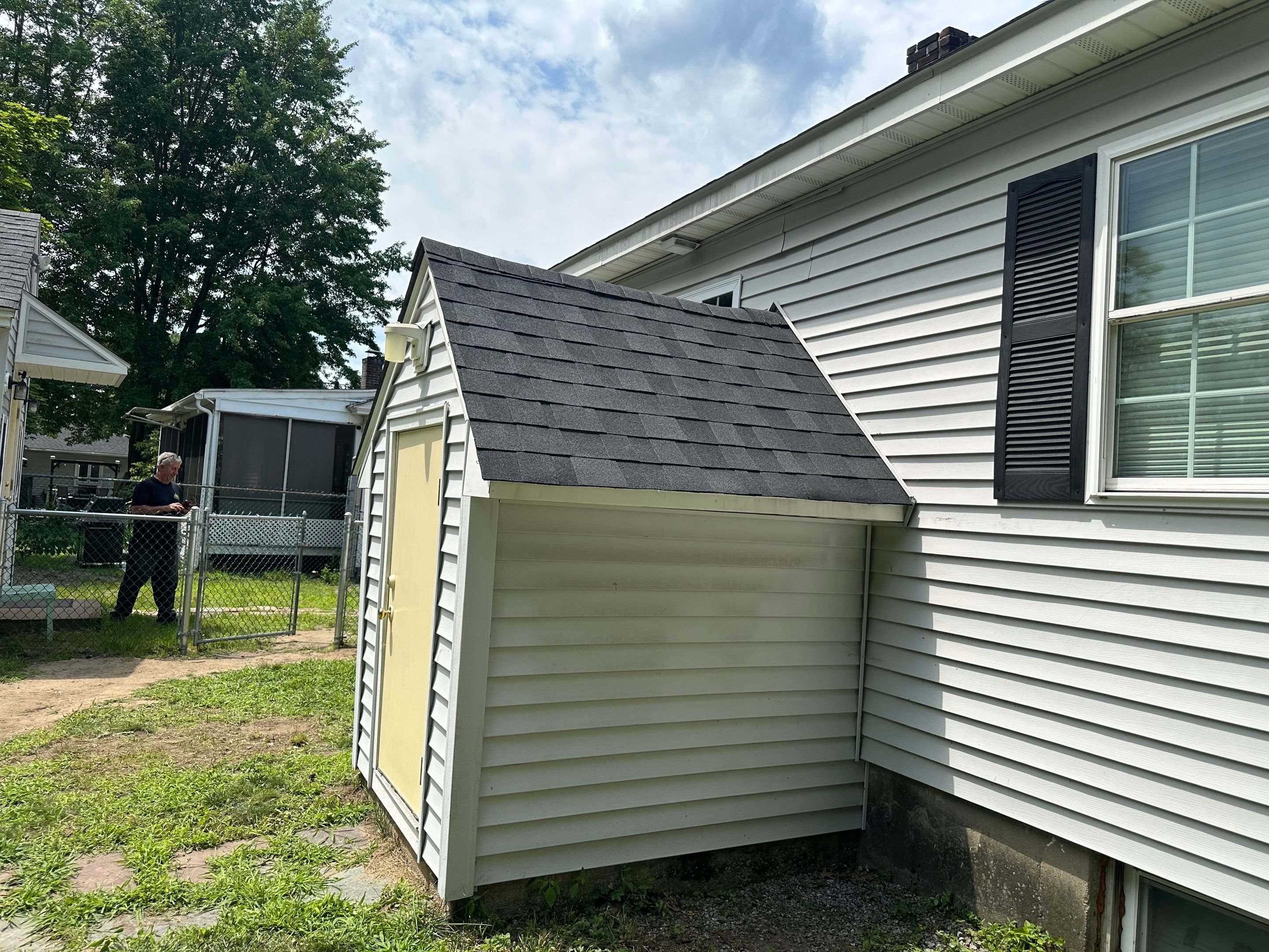 Manchester, NH – Owens Corning Roof Replacement by Tall pine roofing
