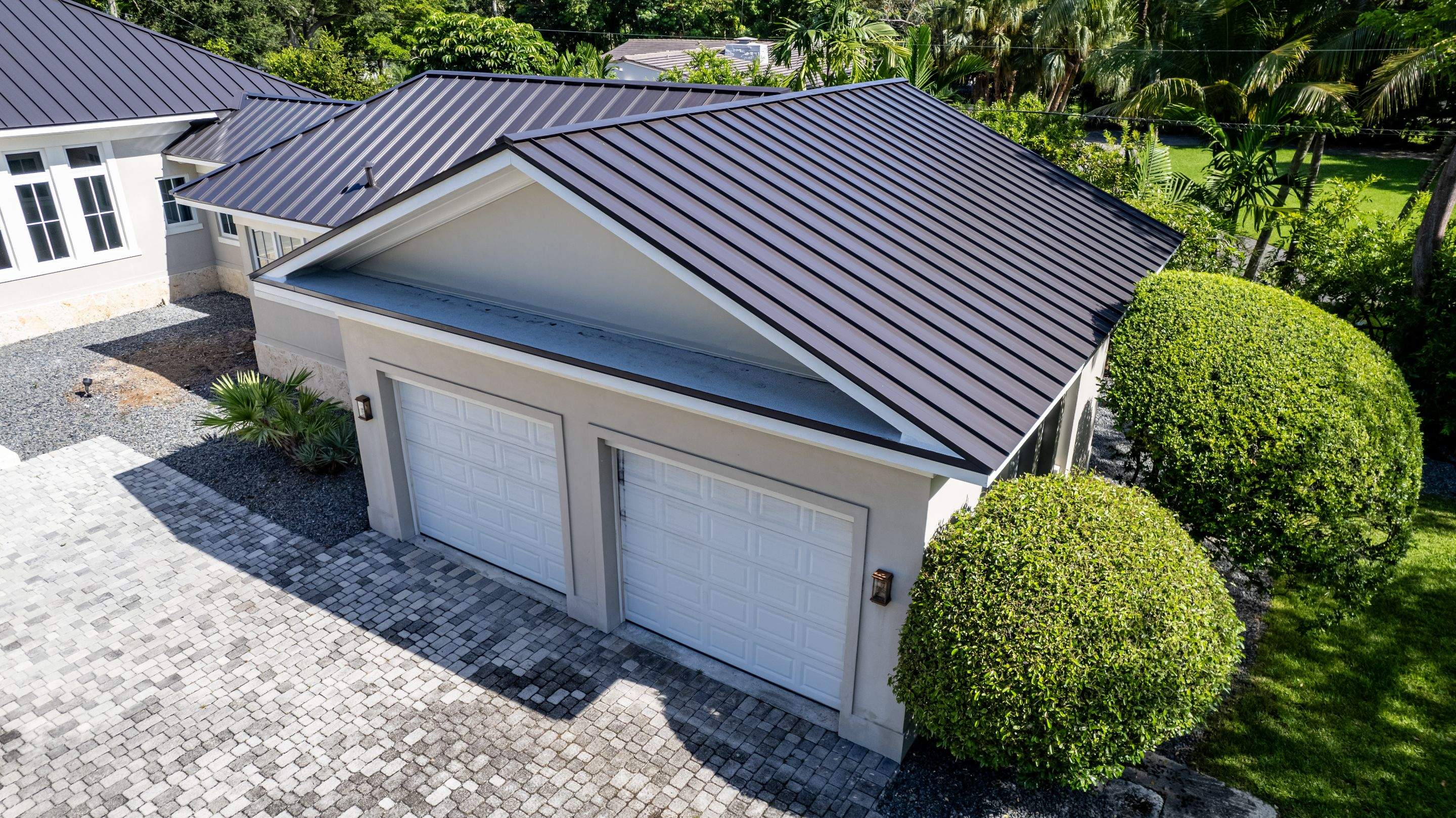 Metal Roof - Galvalume - Dark Bronze by Istueta Roofing