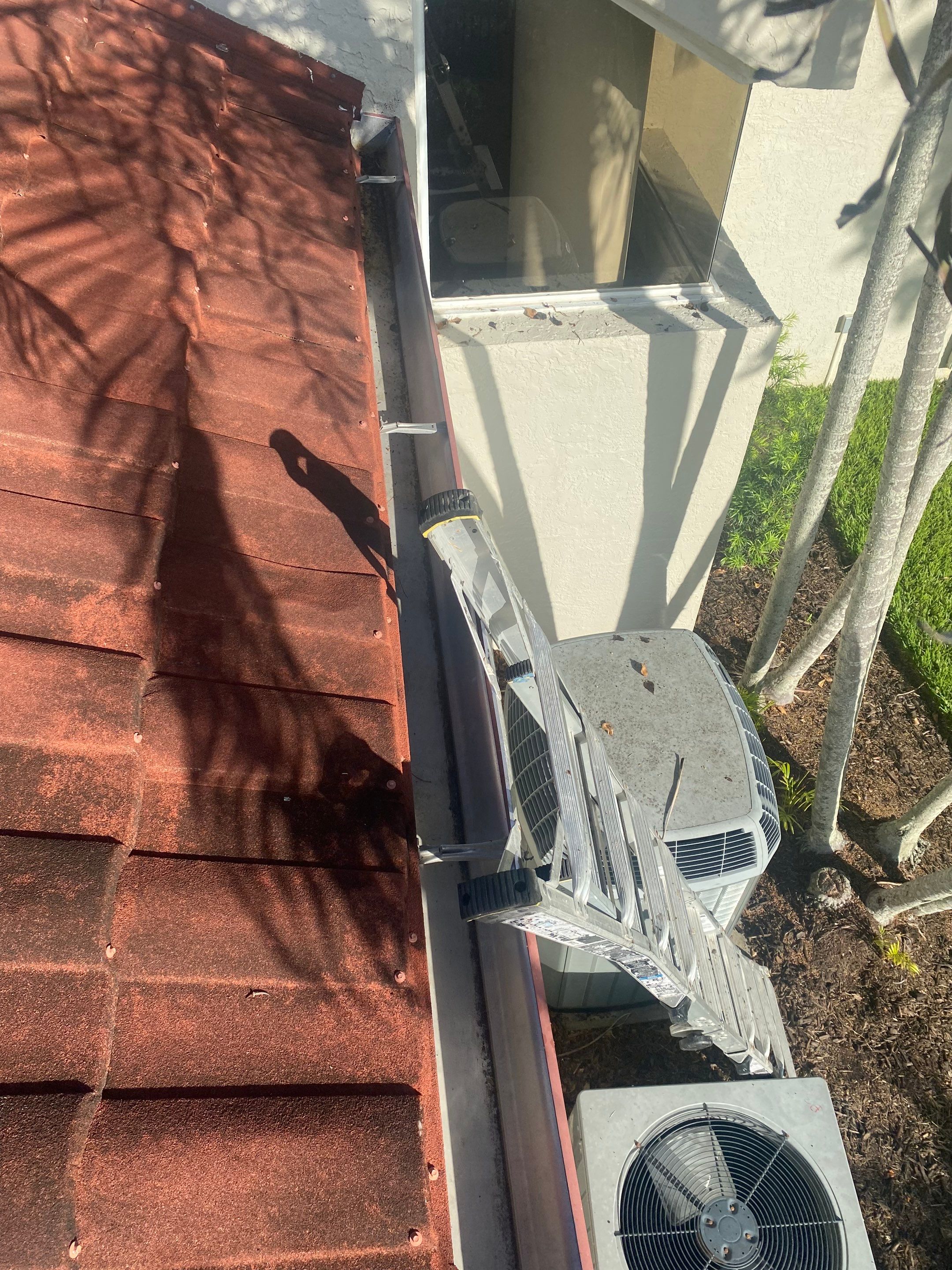 Seamless Aluminum Gutters in Fort Myers FL by Gutter Professors