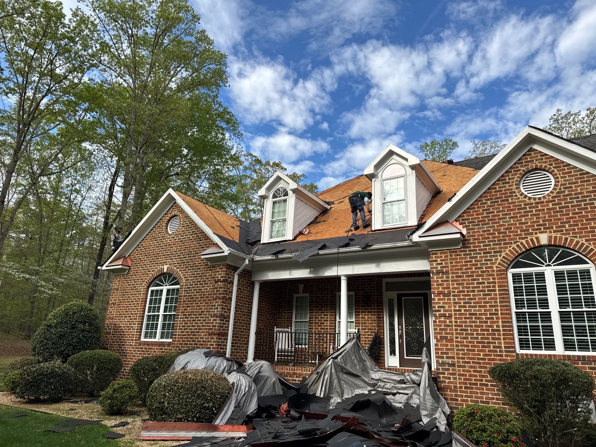 Comprehensive Roof and Gutter Replacement After Tree Damage in Midlothian by Cade Construction