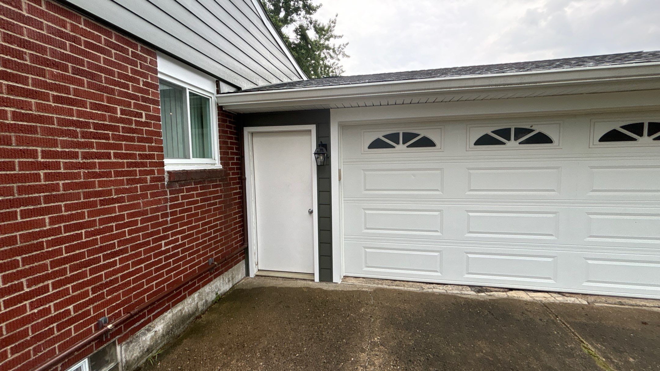 Siding Replacement using Alside by 180 Contractors