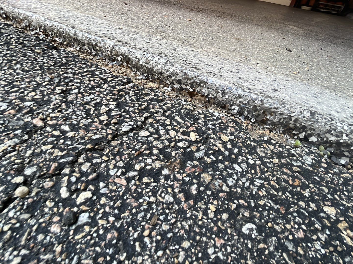 Garage in Nashua, NH 03063 by Symphony Concrete Coatings