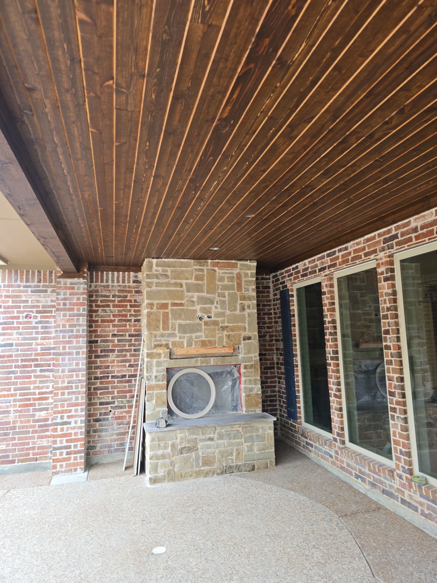 Patio & Pool bath addition by SLM General Contractors & Roofing