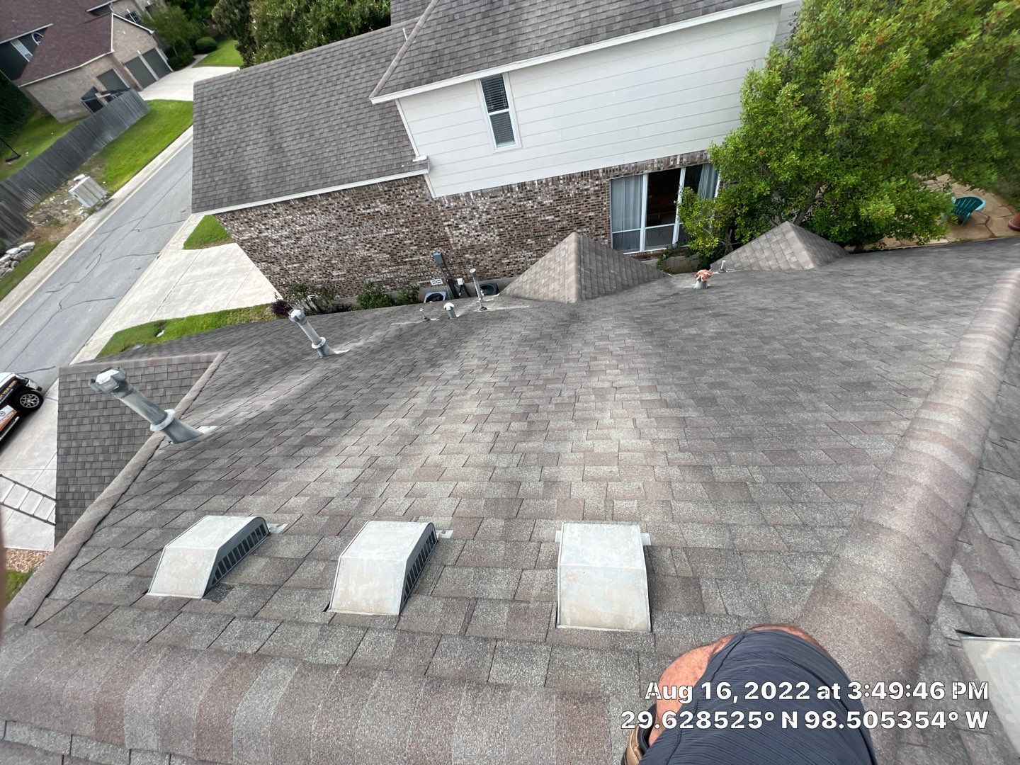 Residential Roof Replacement using Pinnacle Pristine 30 Year Laminate Shingles by Premier Roofing and Contracting