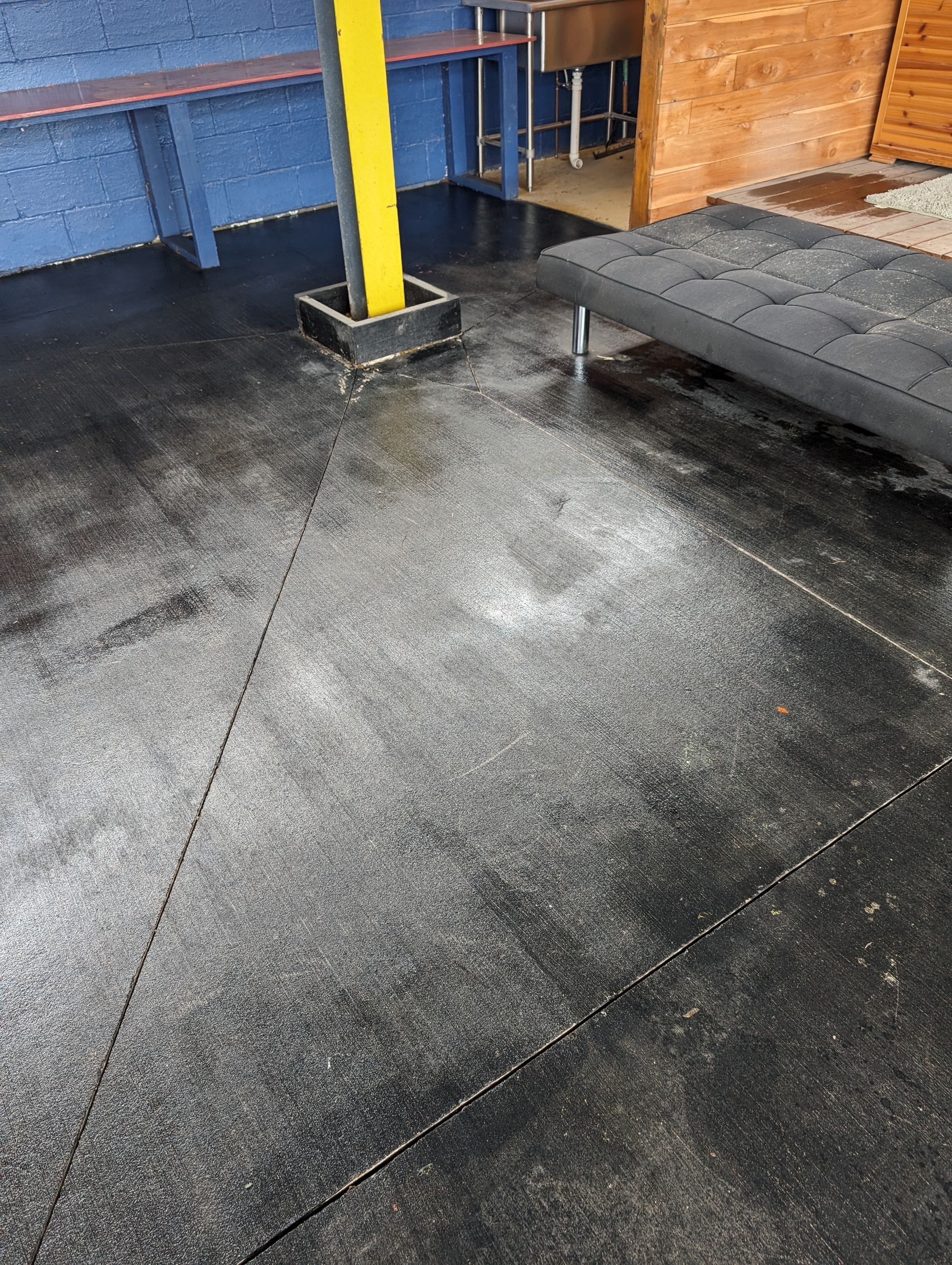 Commercial Sewage Damage in Louisville, KY by ANR Restoration