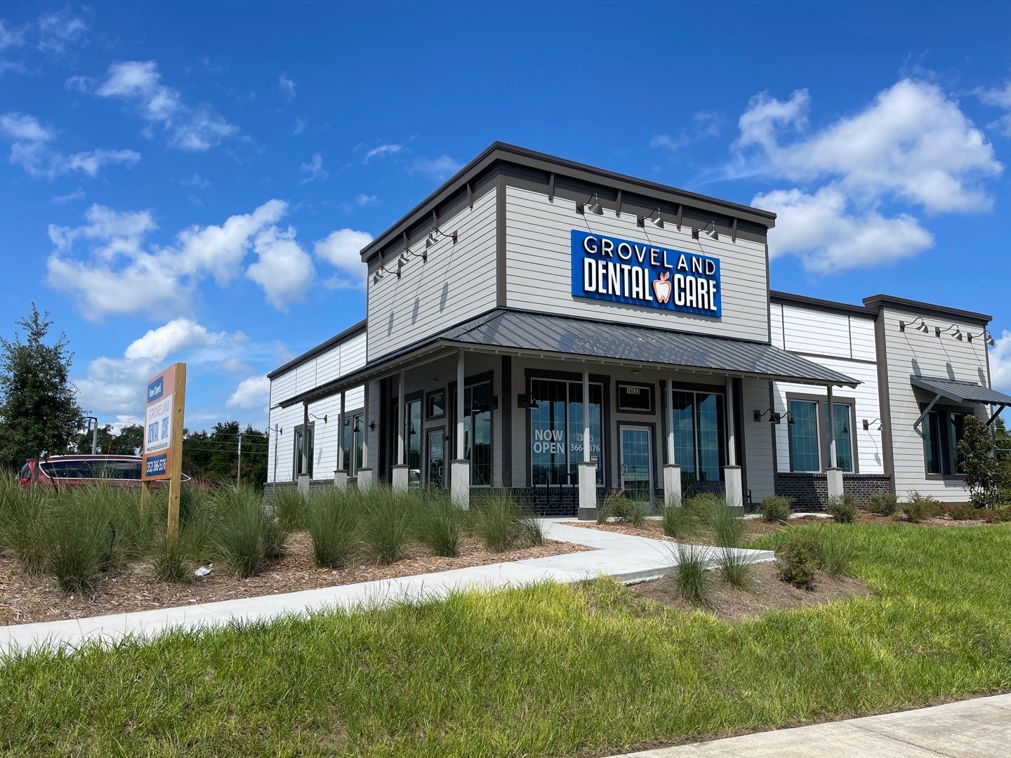 Receive and Install Groveland Dental Care for Identiti by SignCrafters