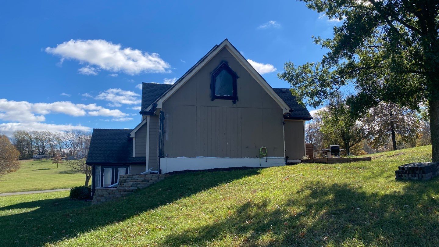 Craneboard Siding and Cedar Renditions Installation in Liberty Mo  by EEC  Windows, Siding & Roofing 