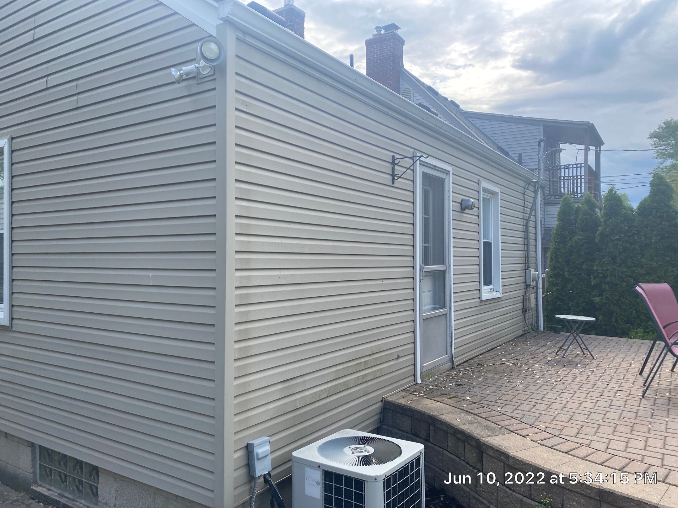 Siding Replacement using CertainTeed Restoration Classic D5 Forest Green by 180 Contractors