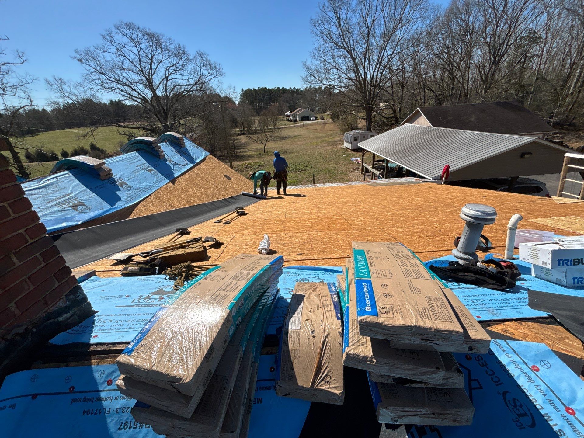 Landmark Asphalt Shingle Roof Replacement and Decking Repair in Belton by Roofers LLC