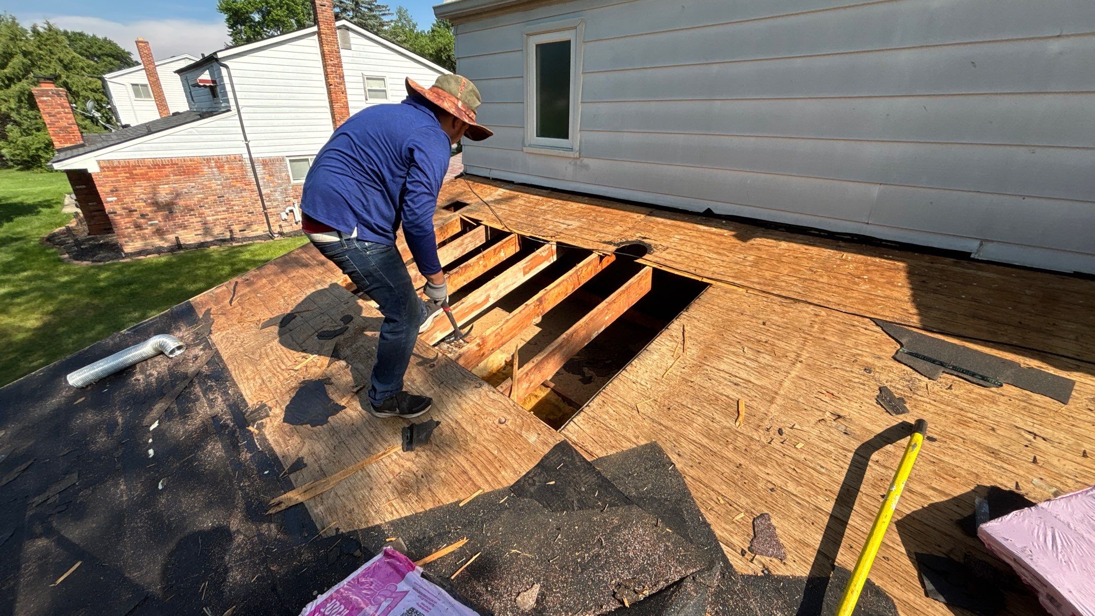 Roof Replacement using Owens Corning Brownwood by 180 Contractors