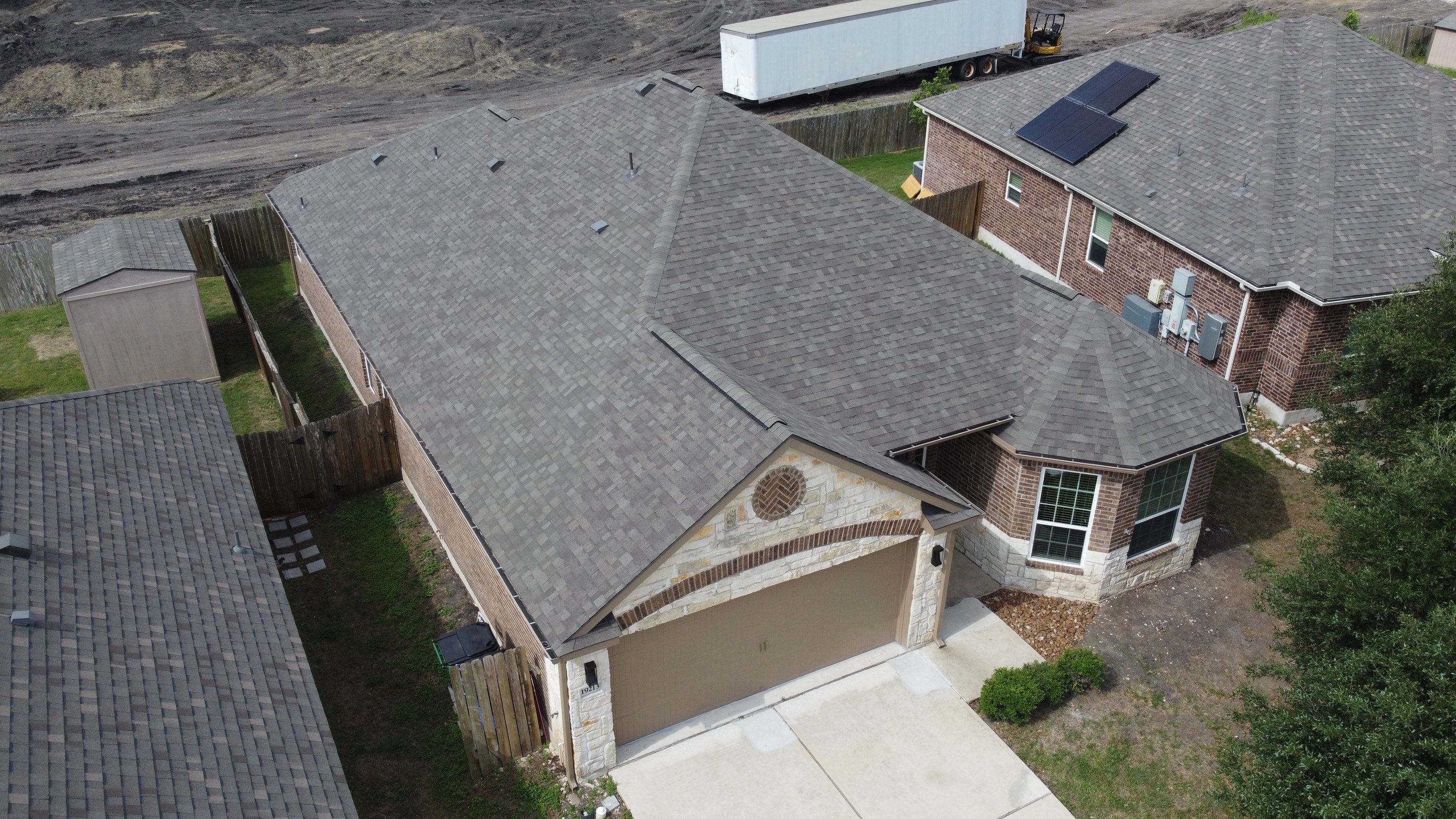 Residential Roofing Installation using Owens Corning Oakridge by Kstylez Roofing & Construction