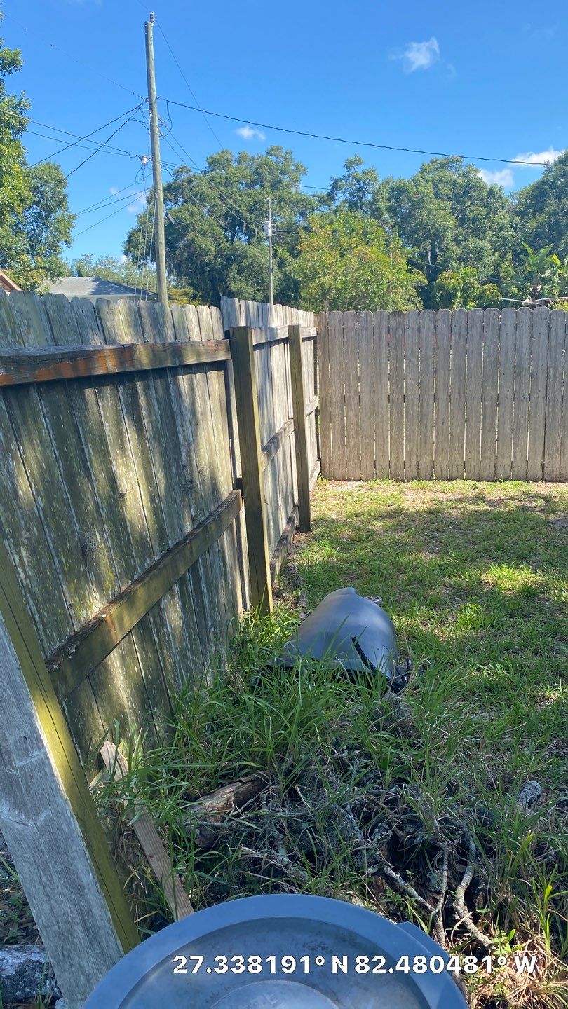 Sarasota, FL 6ft. Tall White Vinyl Privacy Fence by Asap fence and gates, LLC