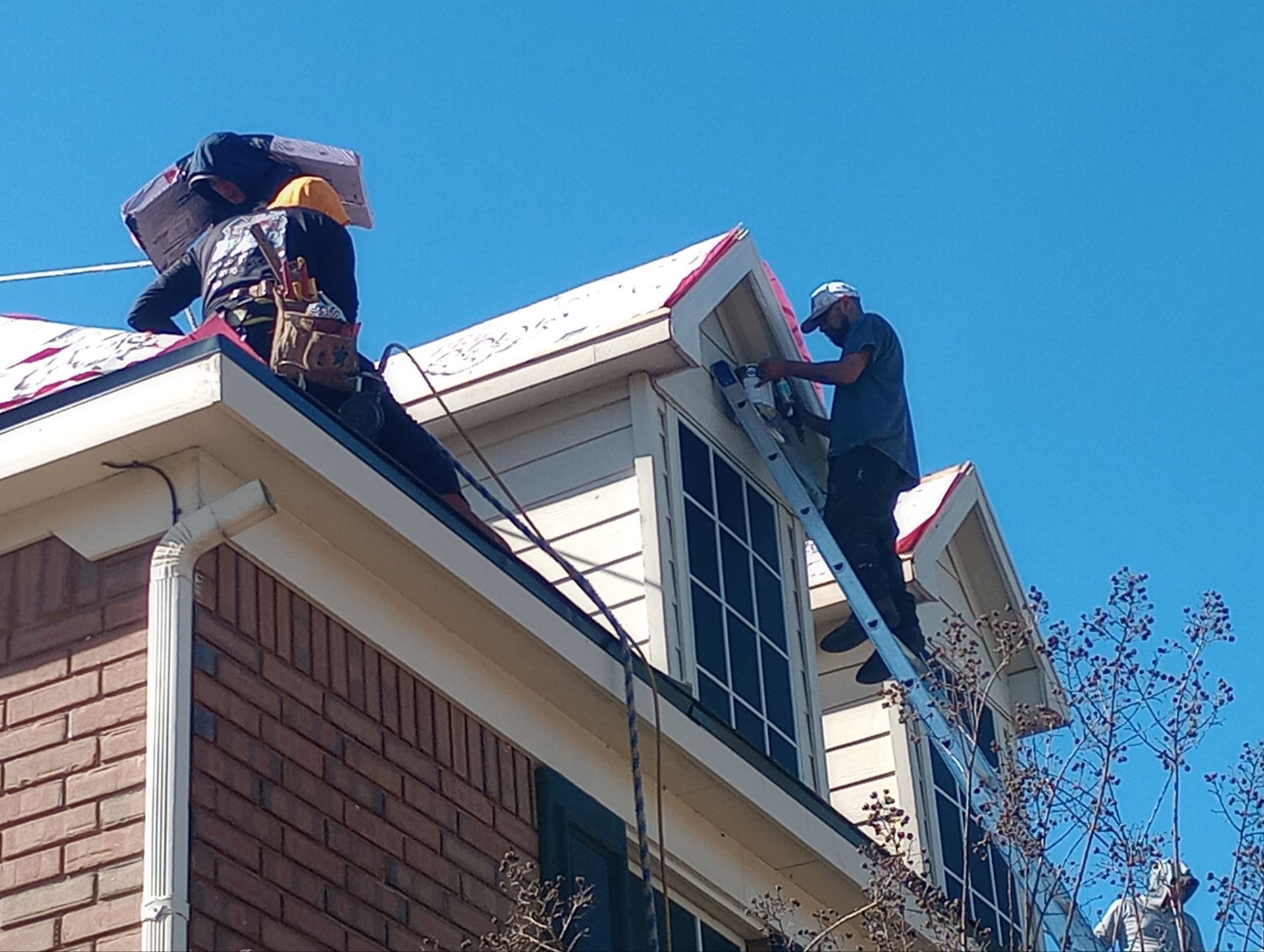 Residential Roofing Installation using Owen's Corning Duration (Lifetime) Shingles by Roof Repair Company