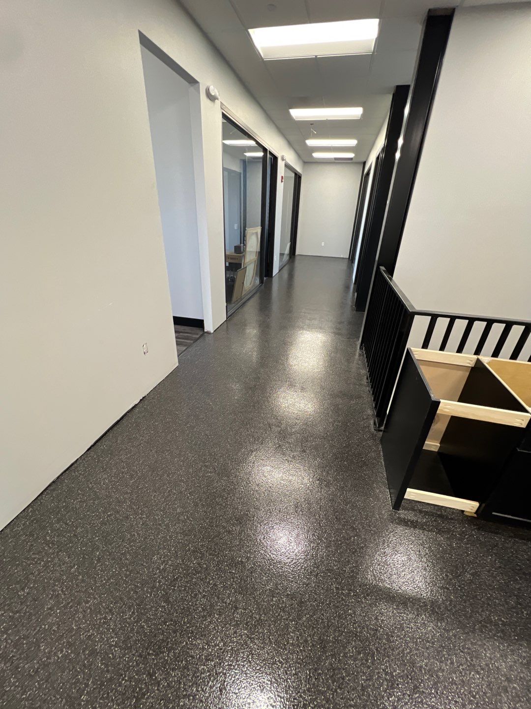 Flake Floor by Cutting edge painting 