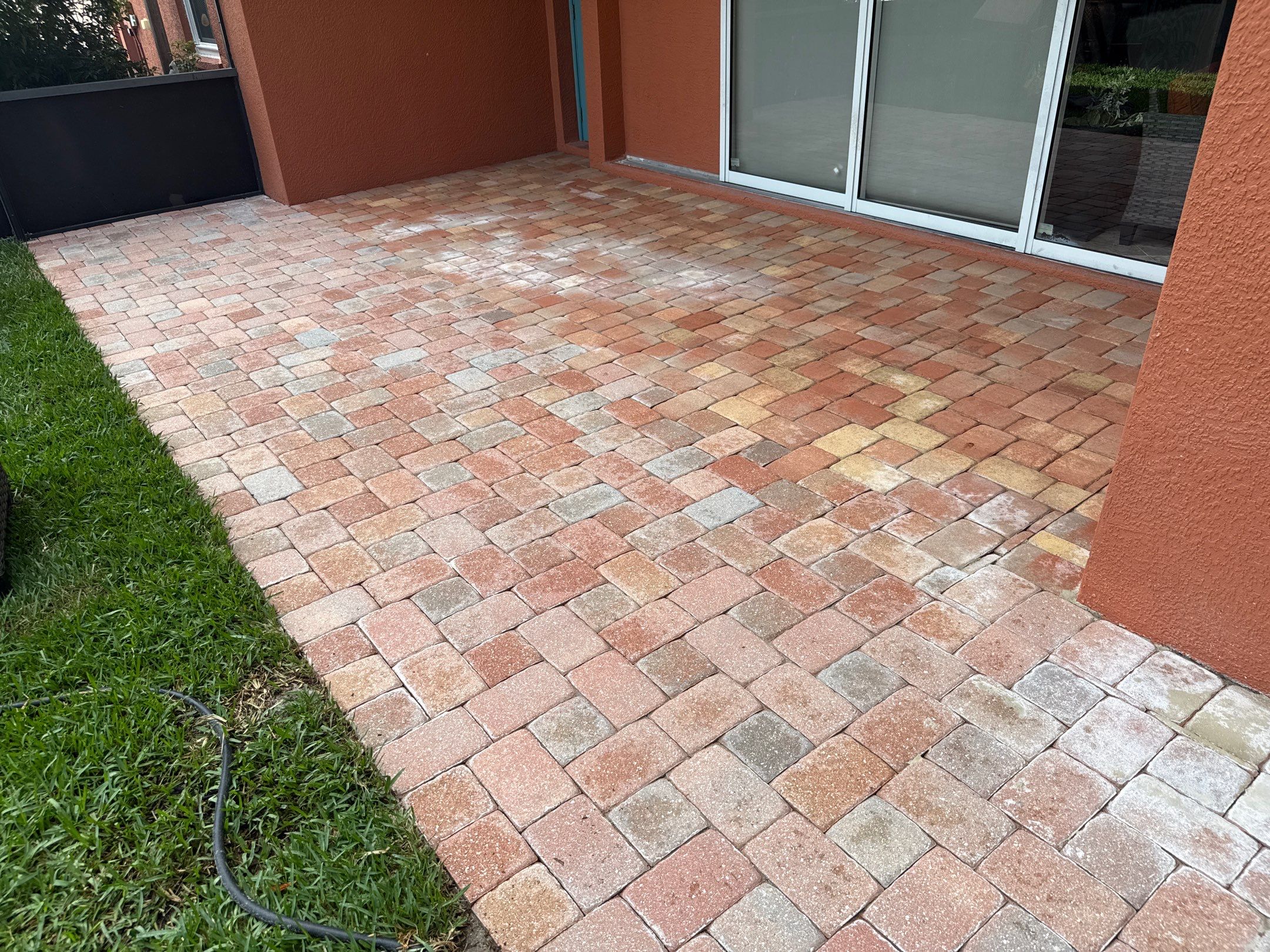 Vinyl Fence & Paver Patio Cleaning β Creekside Oaks, Parrish, FL by Sunshine AquaWash