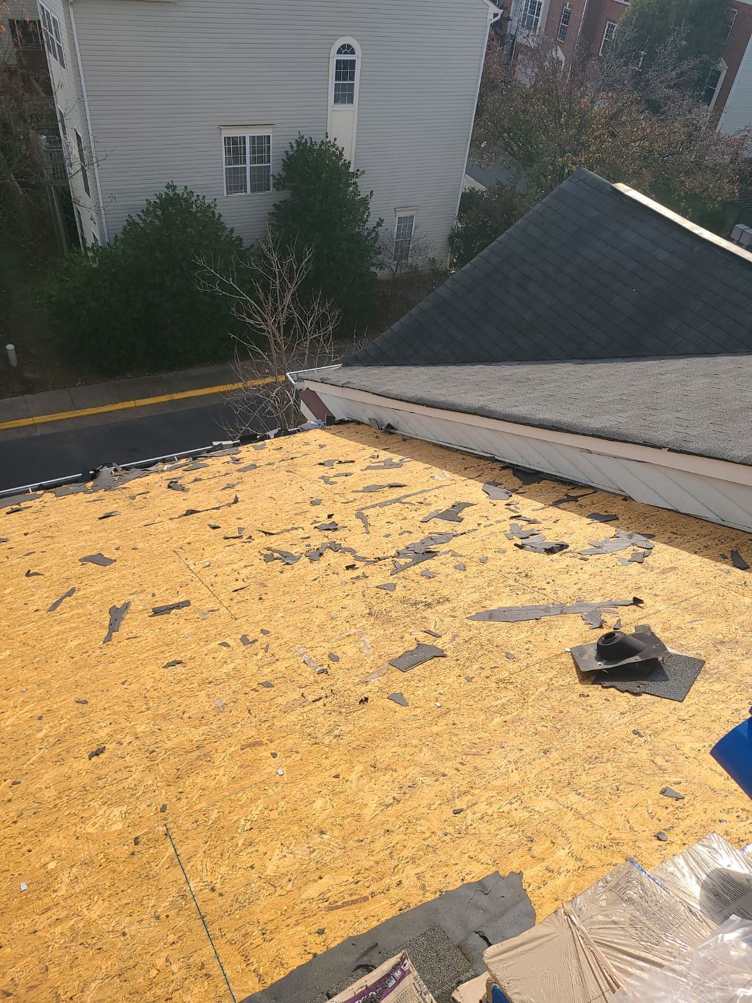 Herndon: Residential Roof Replacement with CertainTeed Landmark Pro in Max Def Moire Black by RM Banning, Inc.